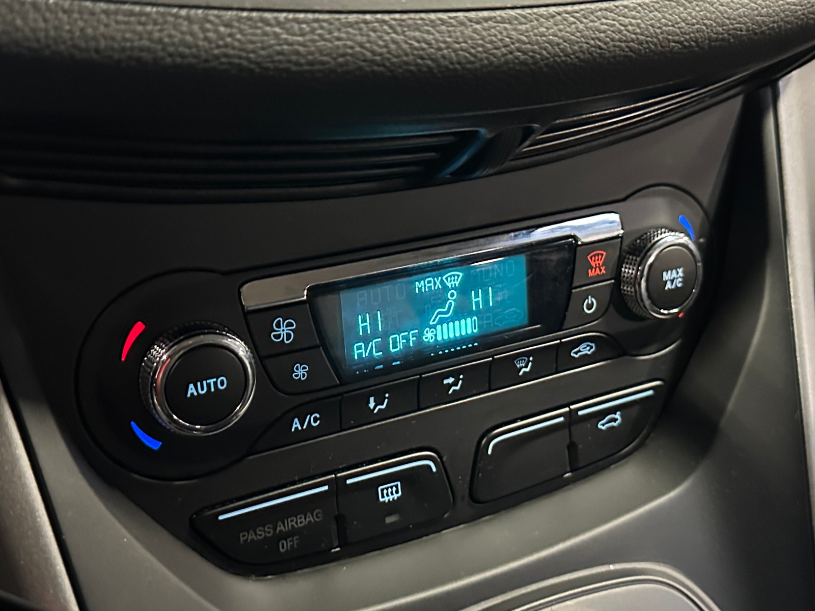 Thumbnail: 2014 Ford Escape - 4