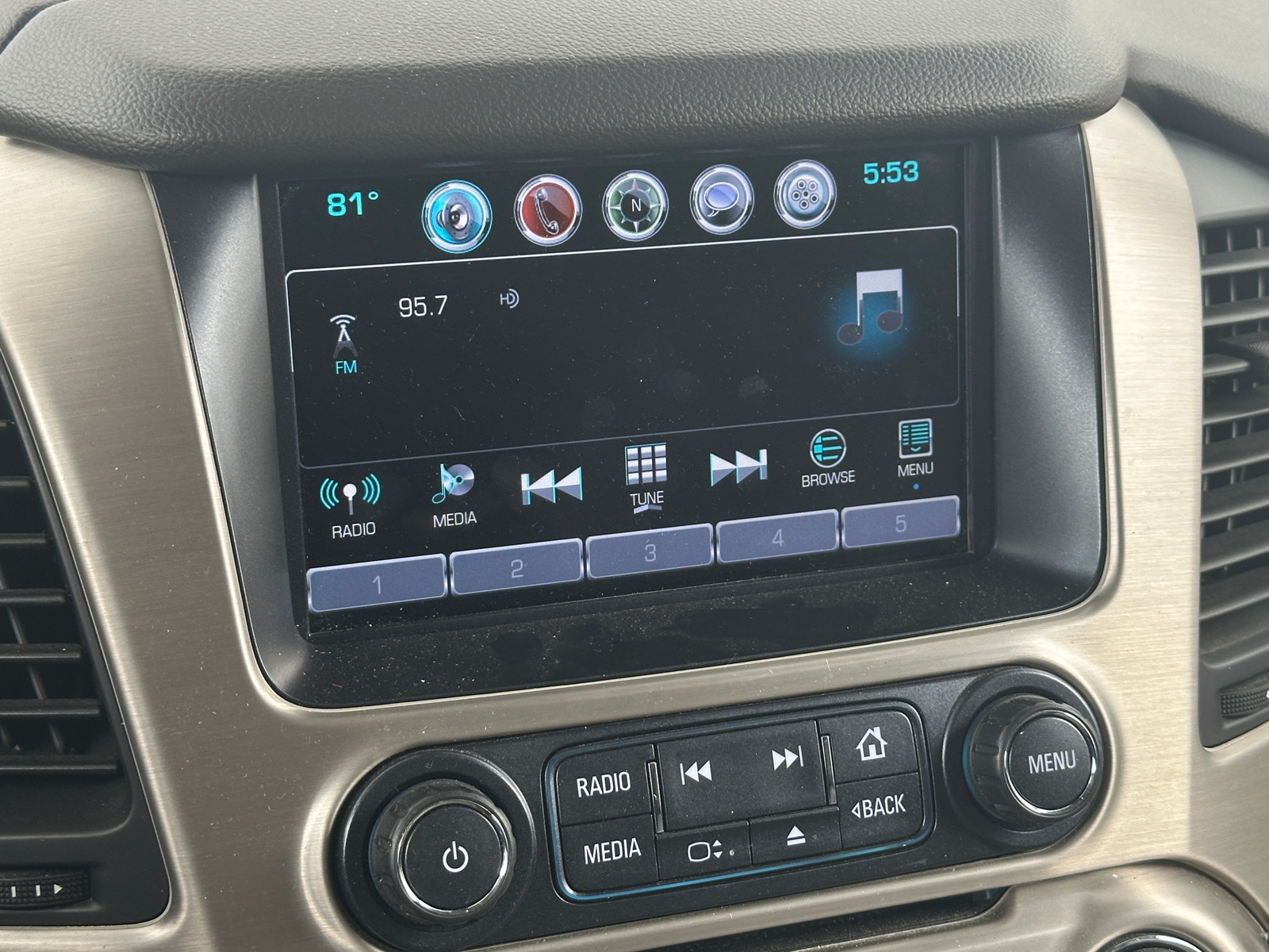Thumbnail: 2019 GMC Yukon XL - 3