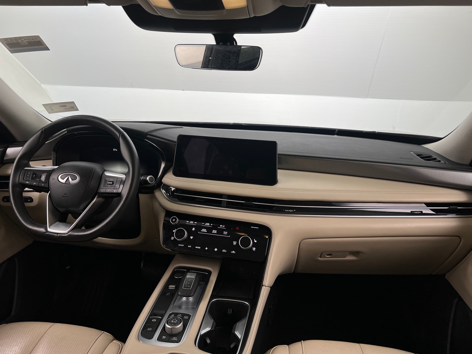 Thumbnail: 2023 INFINITI QX60 - 2