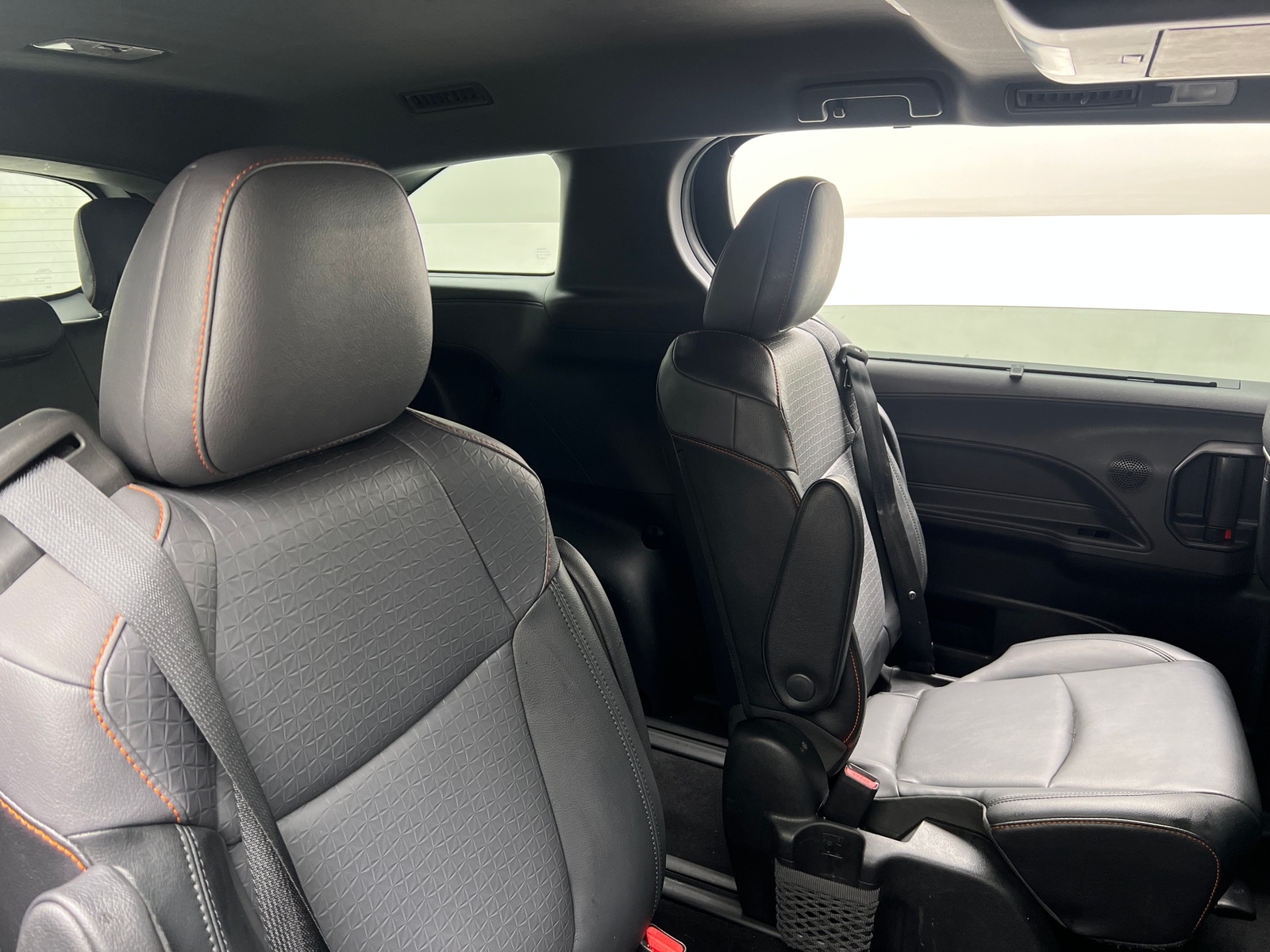 Thumbnail: 2022 Toyota Sienna - 5