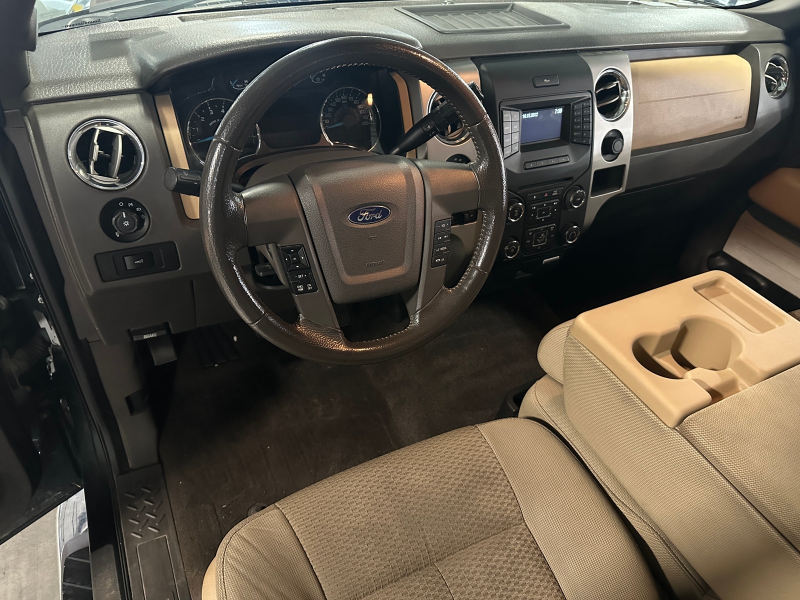 Thumbnail: 2013 Ford Econoline - 3