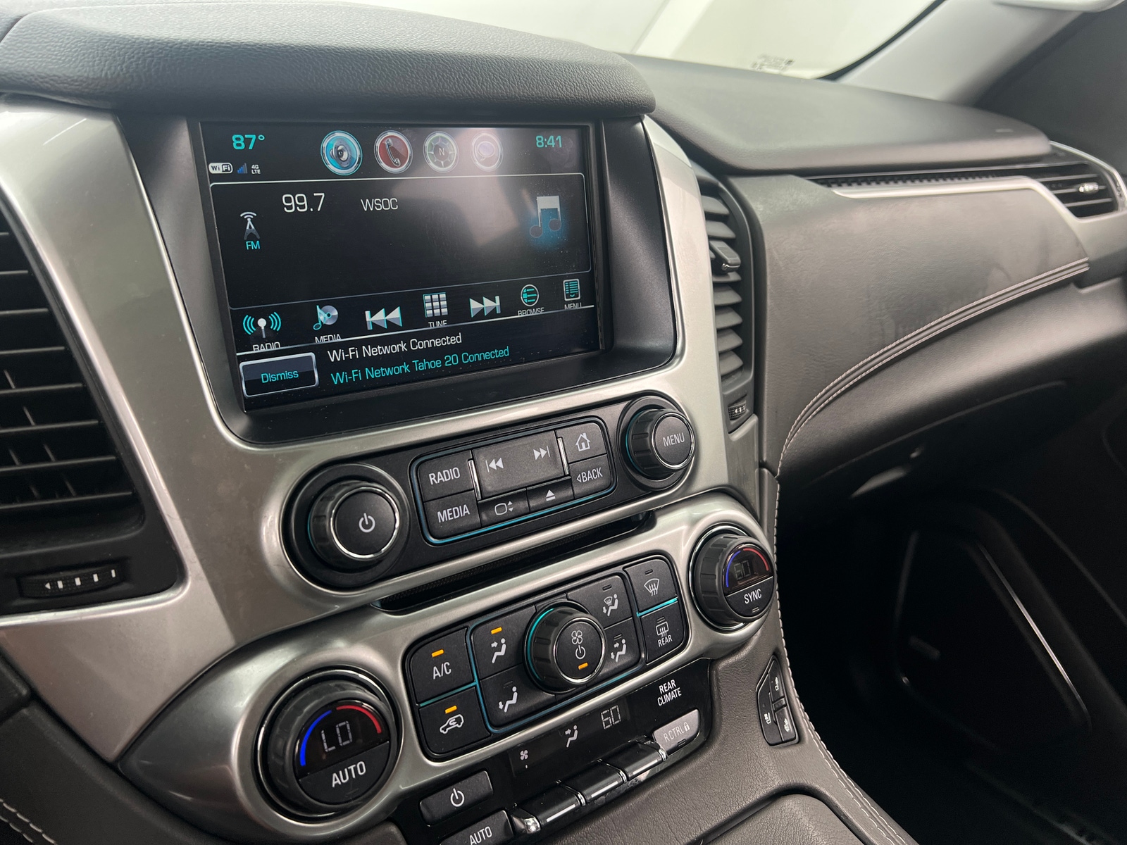 Thumbnail: 2020 Chevrolet Tahoe - 3