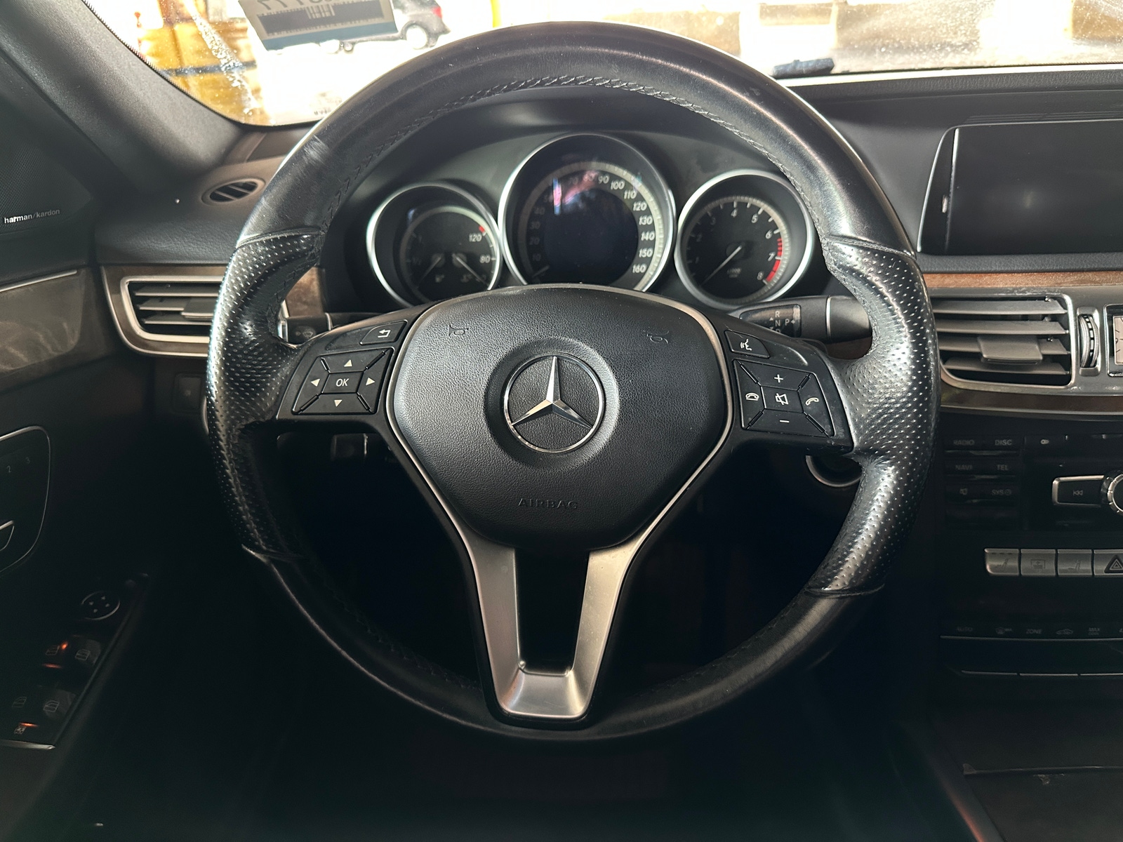 Thumbnail: 2014 Mercedes-Benz E-Class - 4