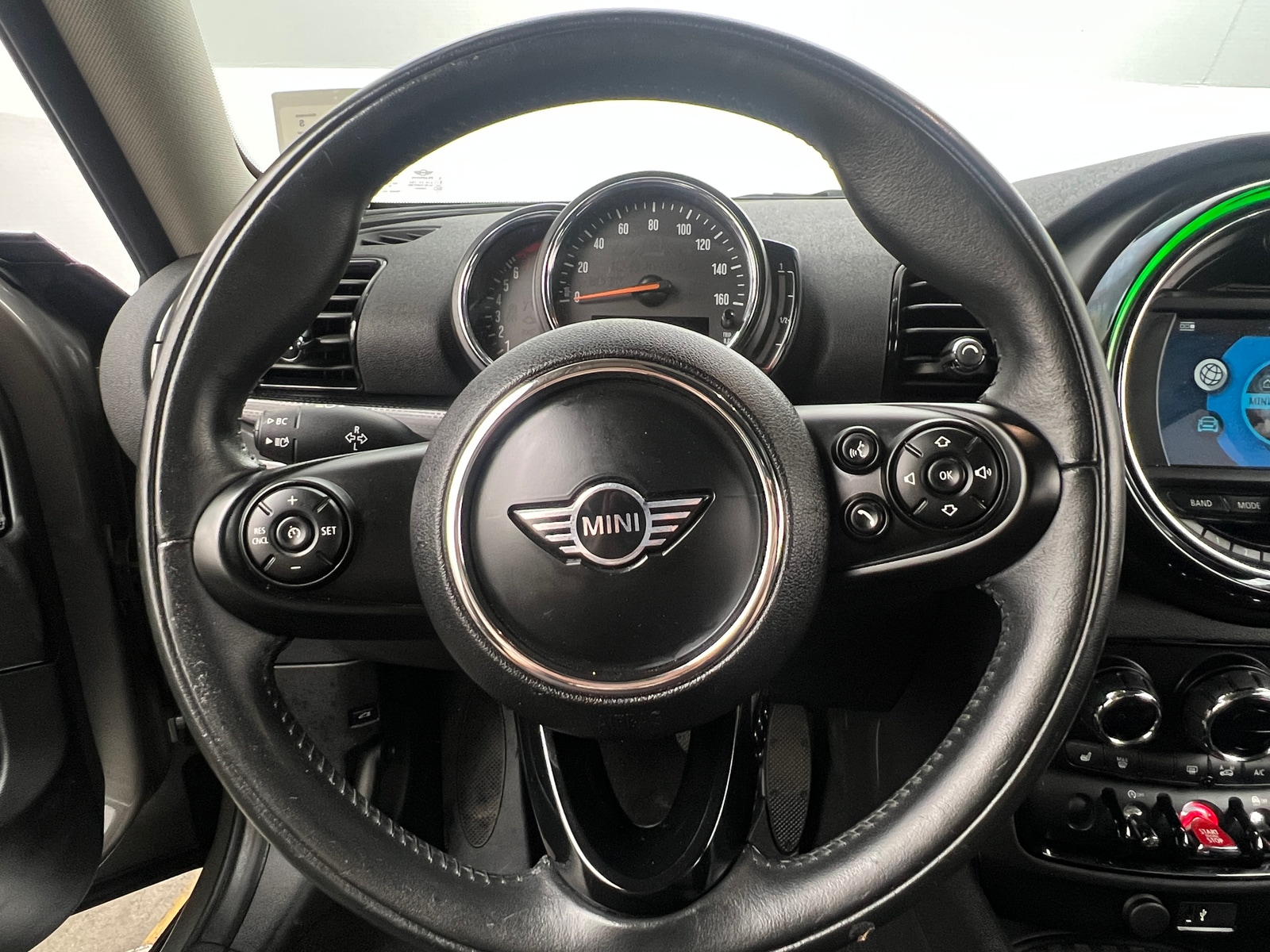 Thumbnail: 2019 MINI Cooper Clubman - 4