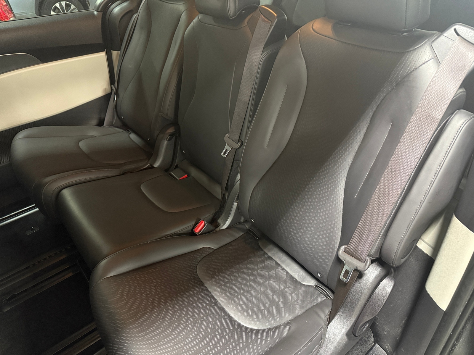Thumbnail: 2024 Kia Carnival - 5
