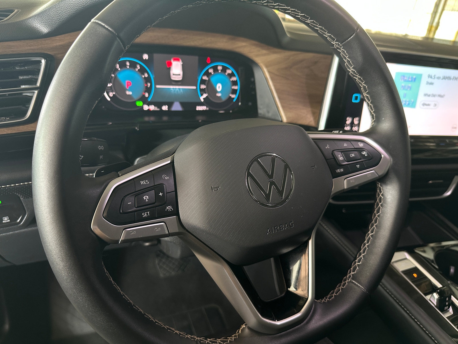 Thumbnail: 2024 Volkswagen Atlas - 4