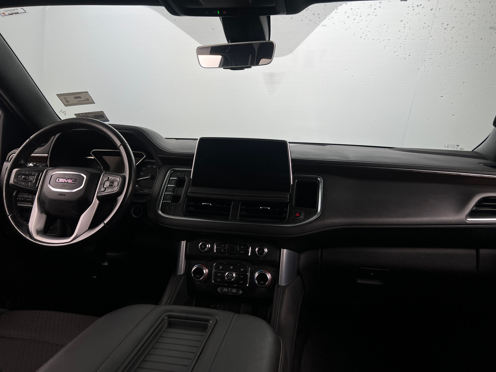 Thumbnail: 2021 GMC Yukon XL - 3