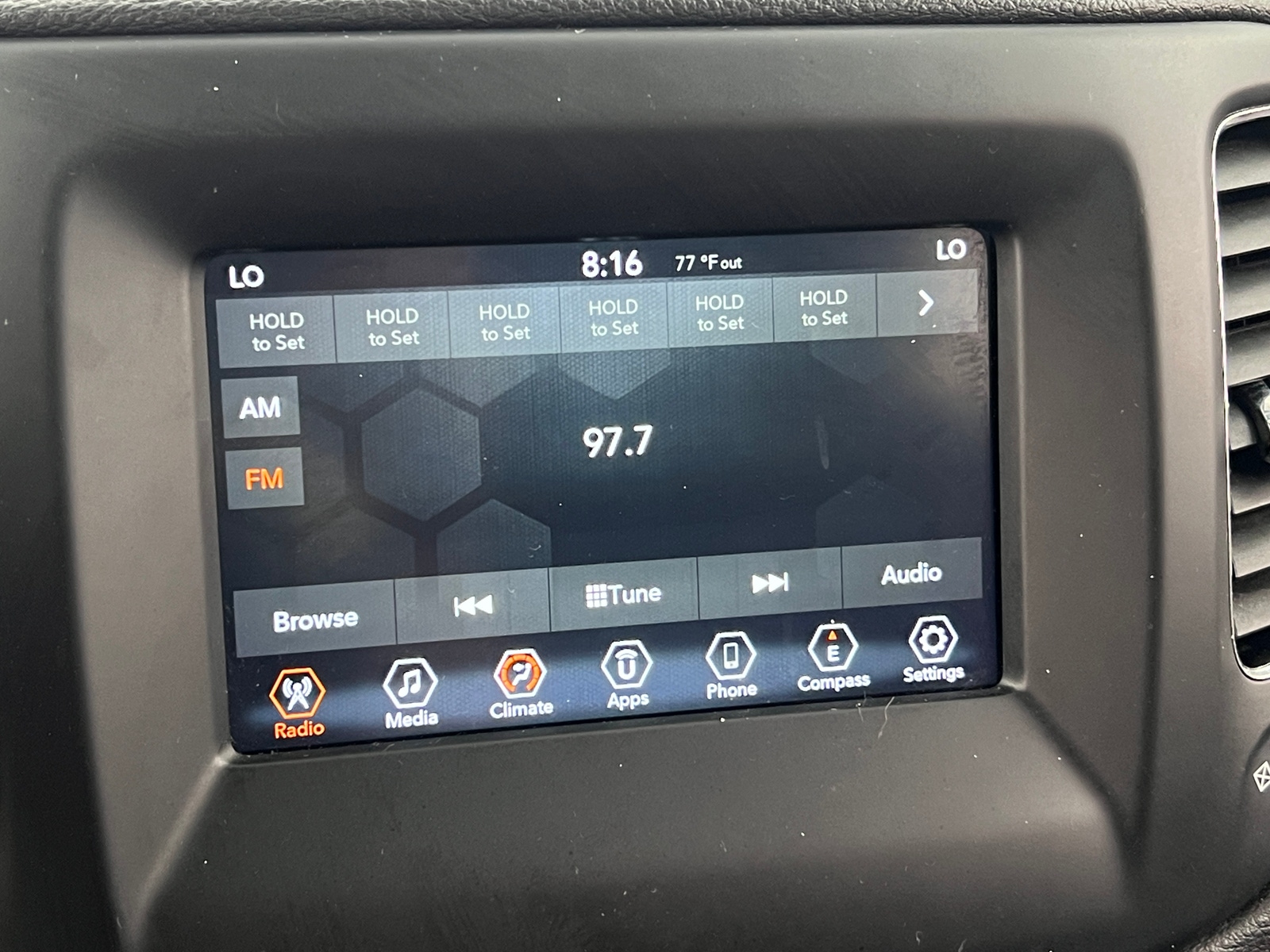Thumbnail: 2020 Jeep Compass - 4