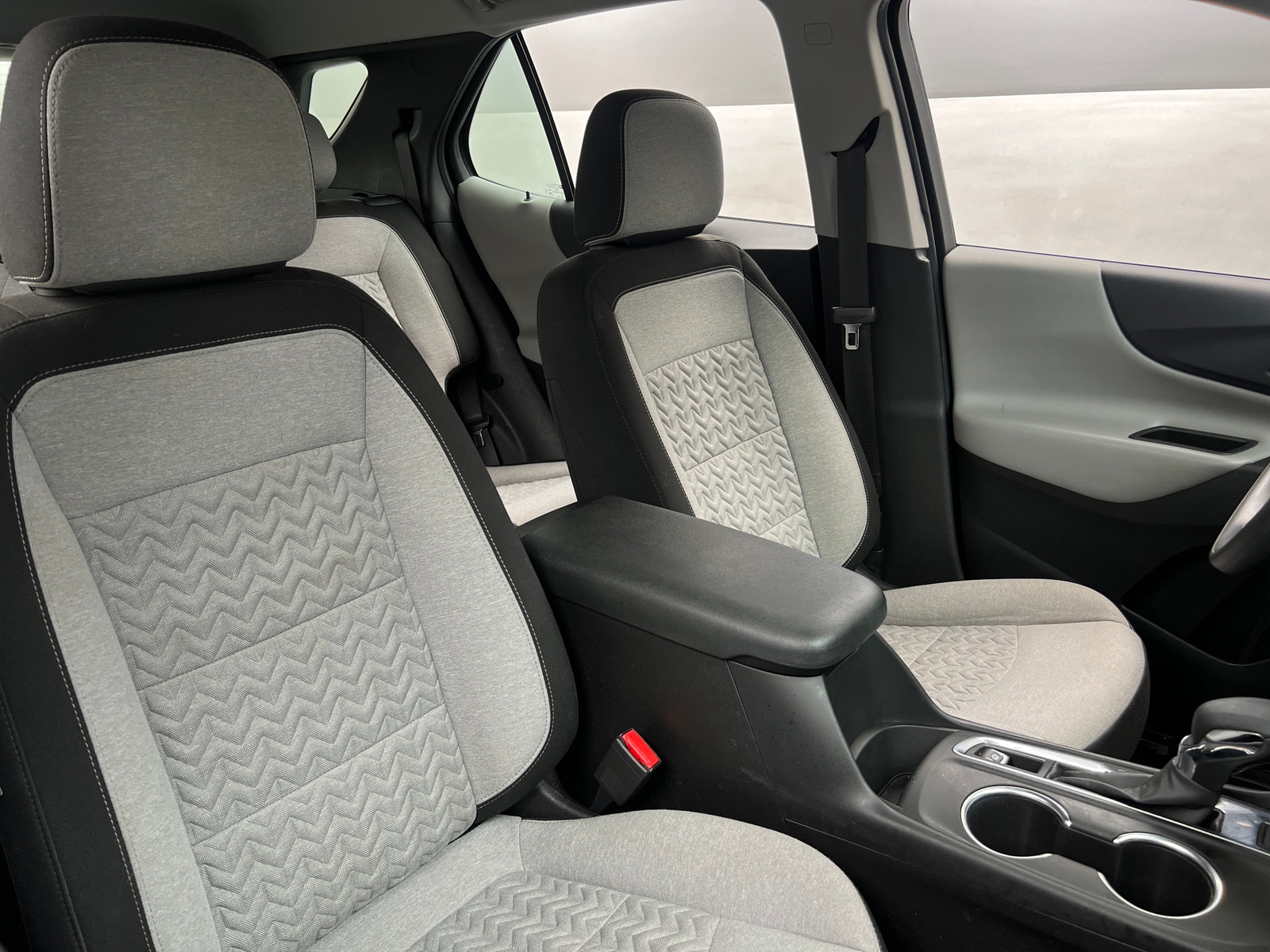 Thumbnail: 2022 Chevrolet Equinox - 2