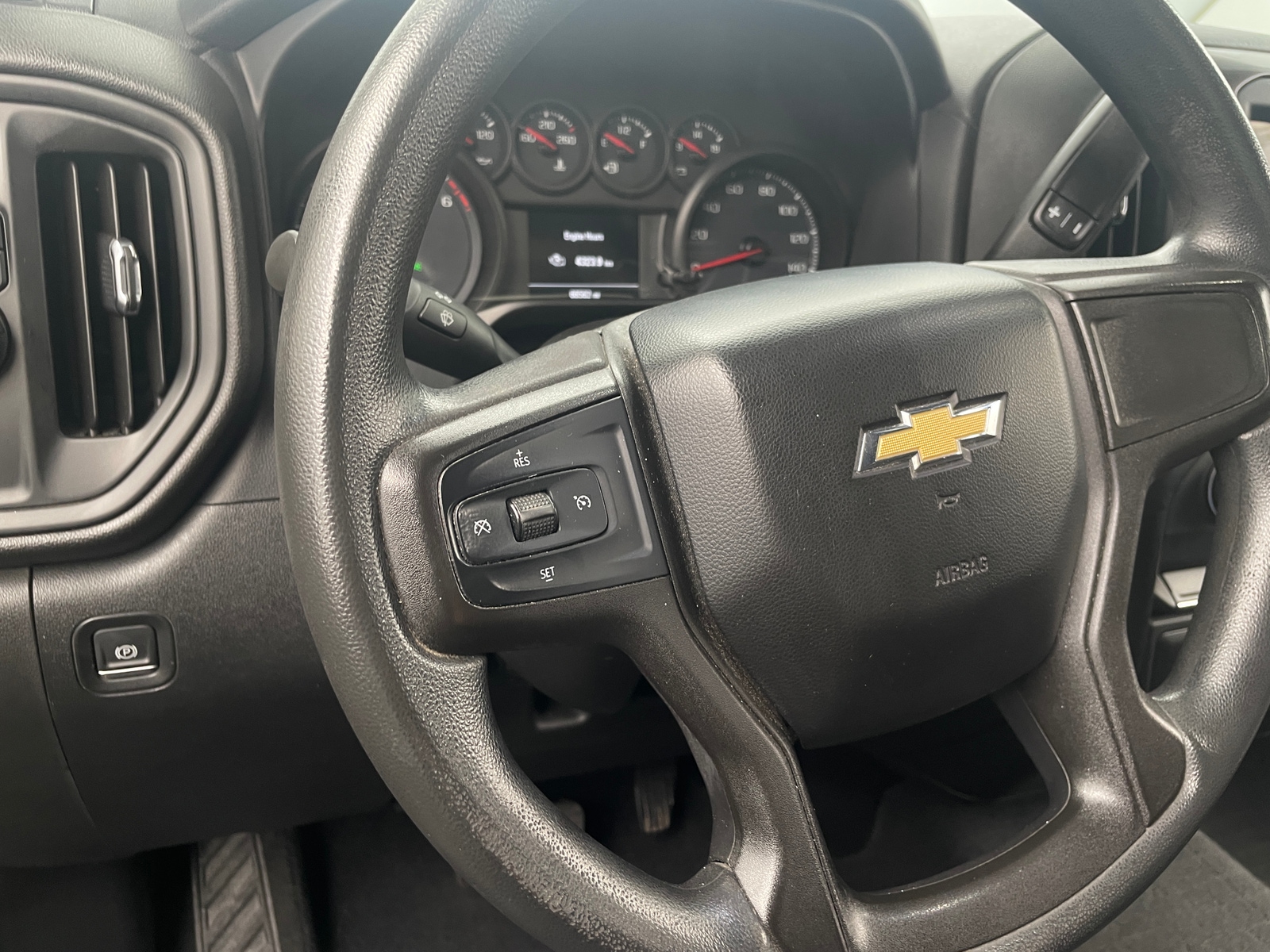 Thumbnail: 2019 Chevrolet Silverado 1500 - 5