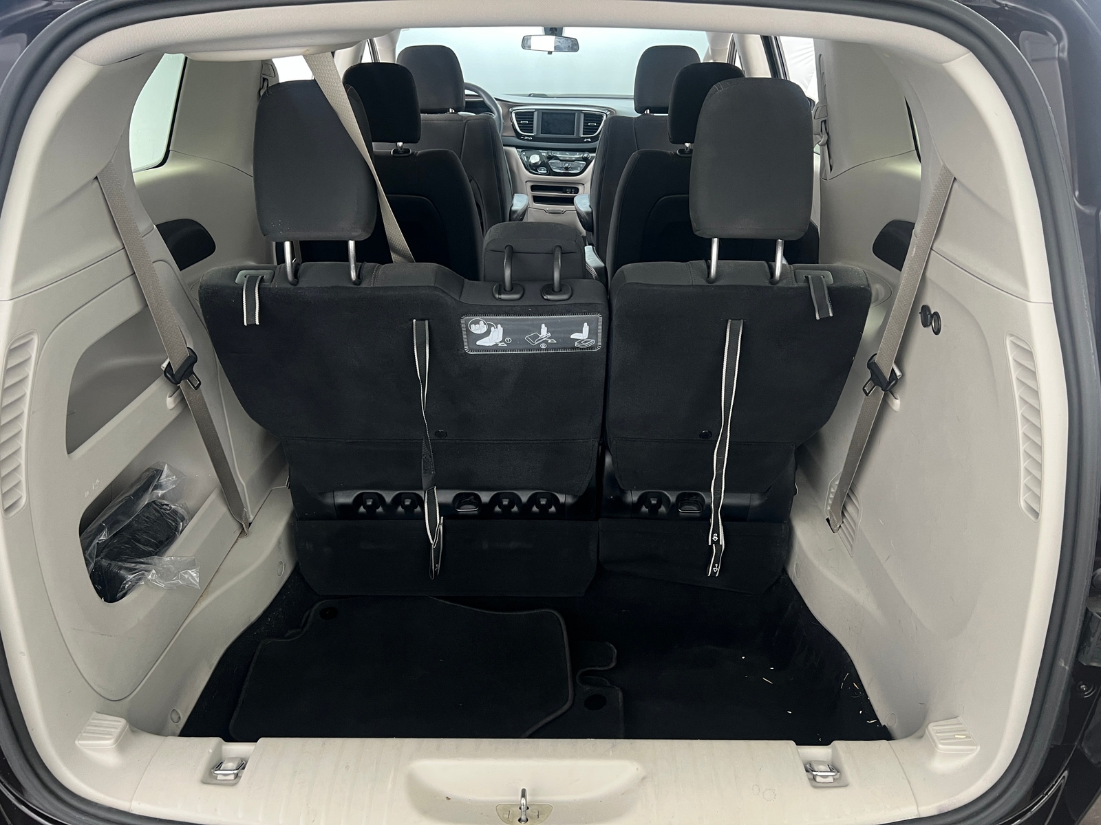 Thumbnail: 2019 Chrysler Pacifica - 7