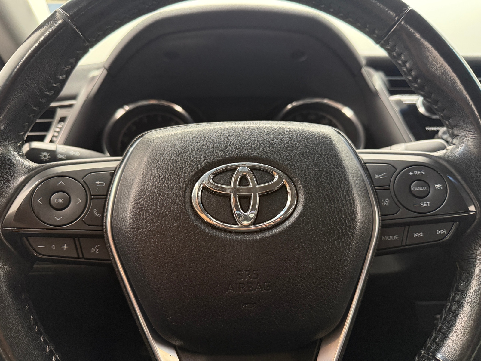 Thumbnail: 2019 Toyota Camry - 5