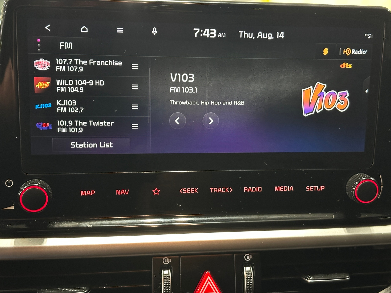 Thumbnail: 2024 Kia Forte - 4