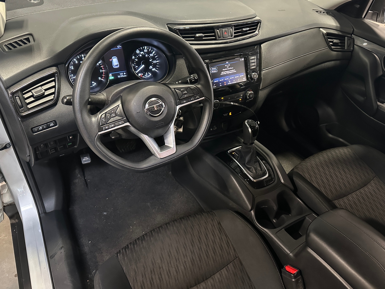 Thumbnail: 2020 Nissan Rogue - 3