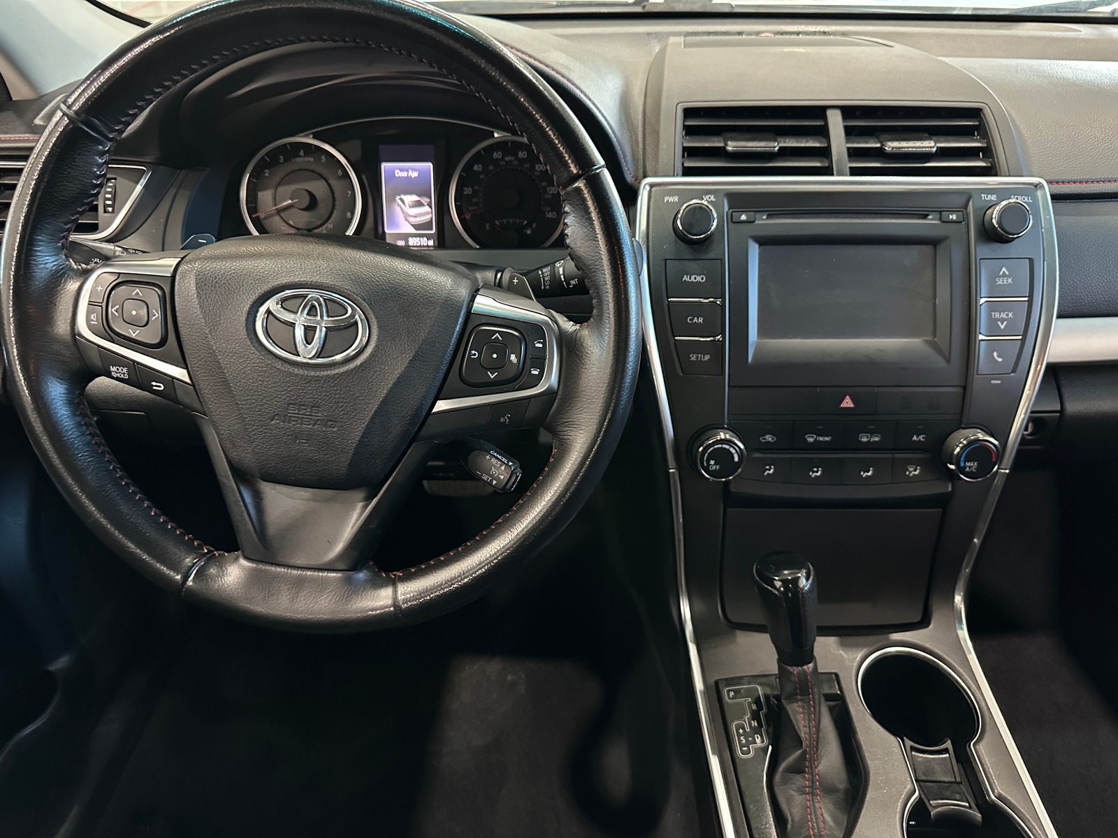 Thumbnail: 2016 Toyota Camry - 4