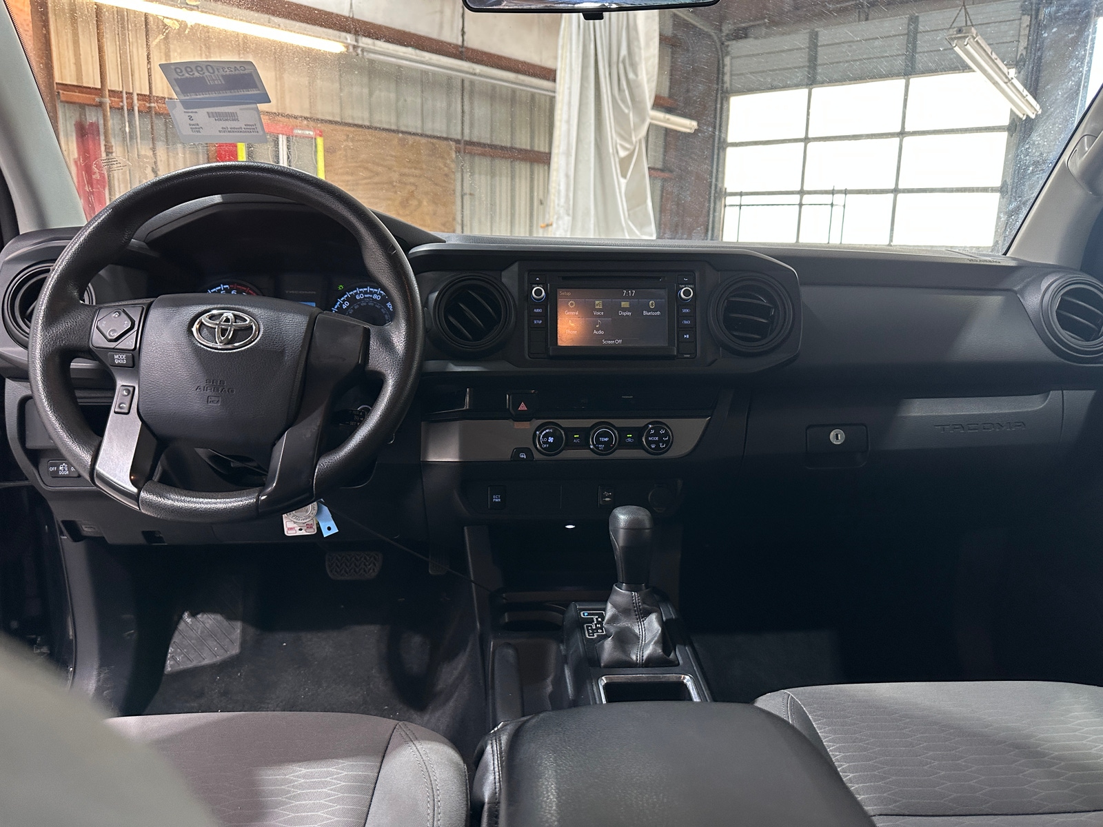 Thumbnail: 2017 Toyota Tacoma - 3