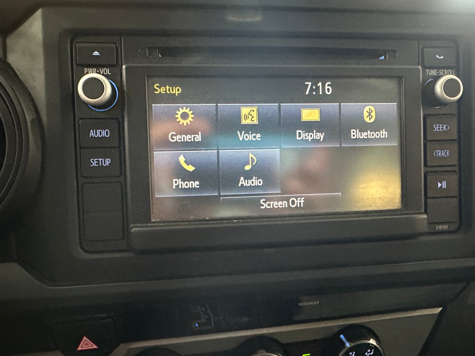 Thumbnail: 2017 Toyota Tacoma - 4