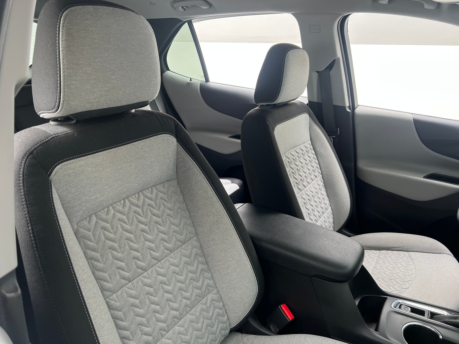 Thumbnail: 2022 Chevrolet Equinox - 2