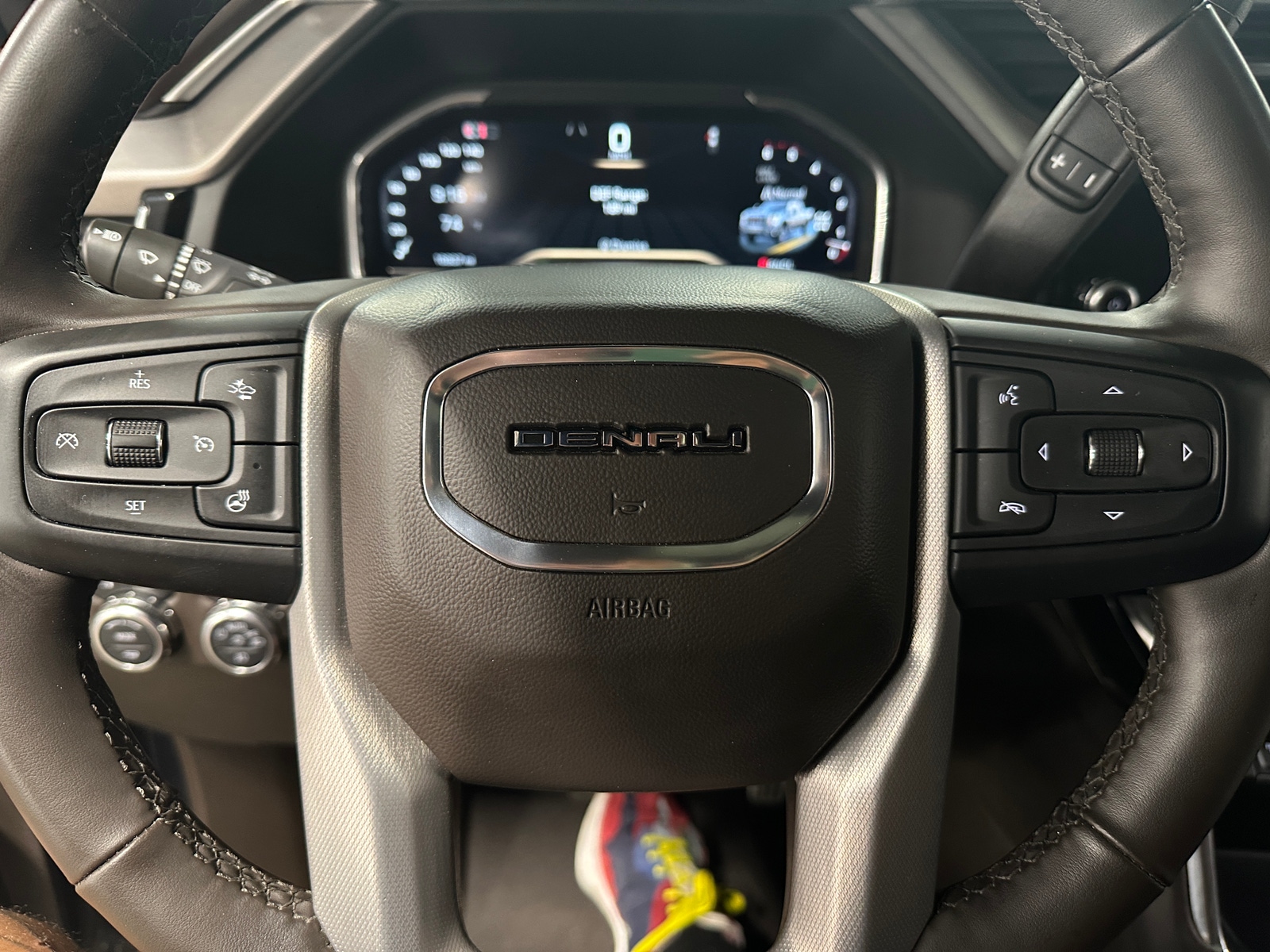 Thumbnail: 2024 GMC Sierra 2500 - 4