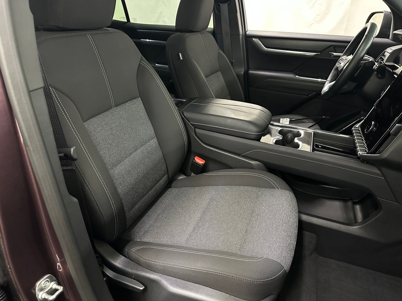 Thumbnail: 2025 GMC Acadia - 2