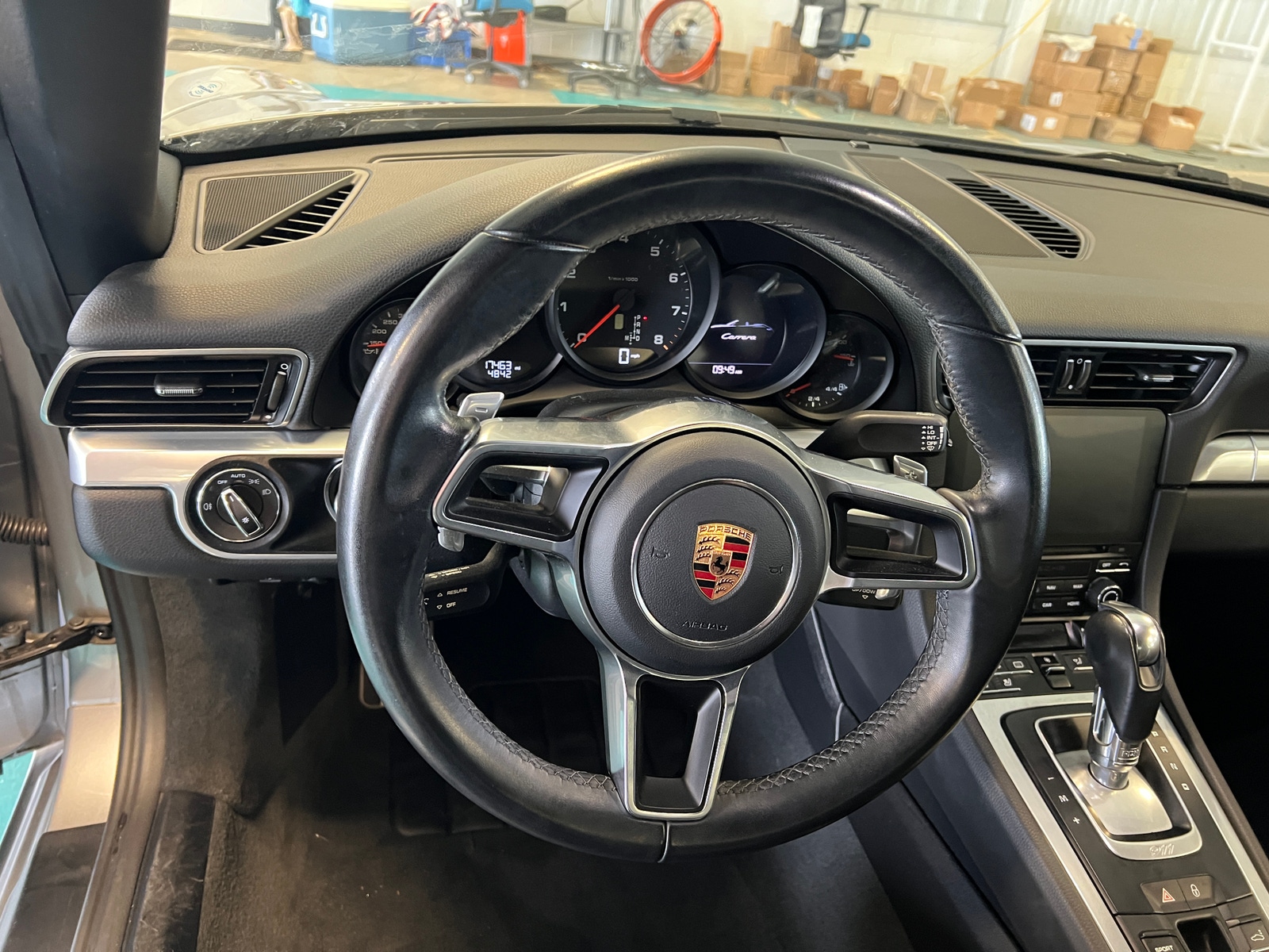 Thumbnail: 2018 Porsche 911 - 4