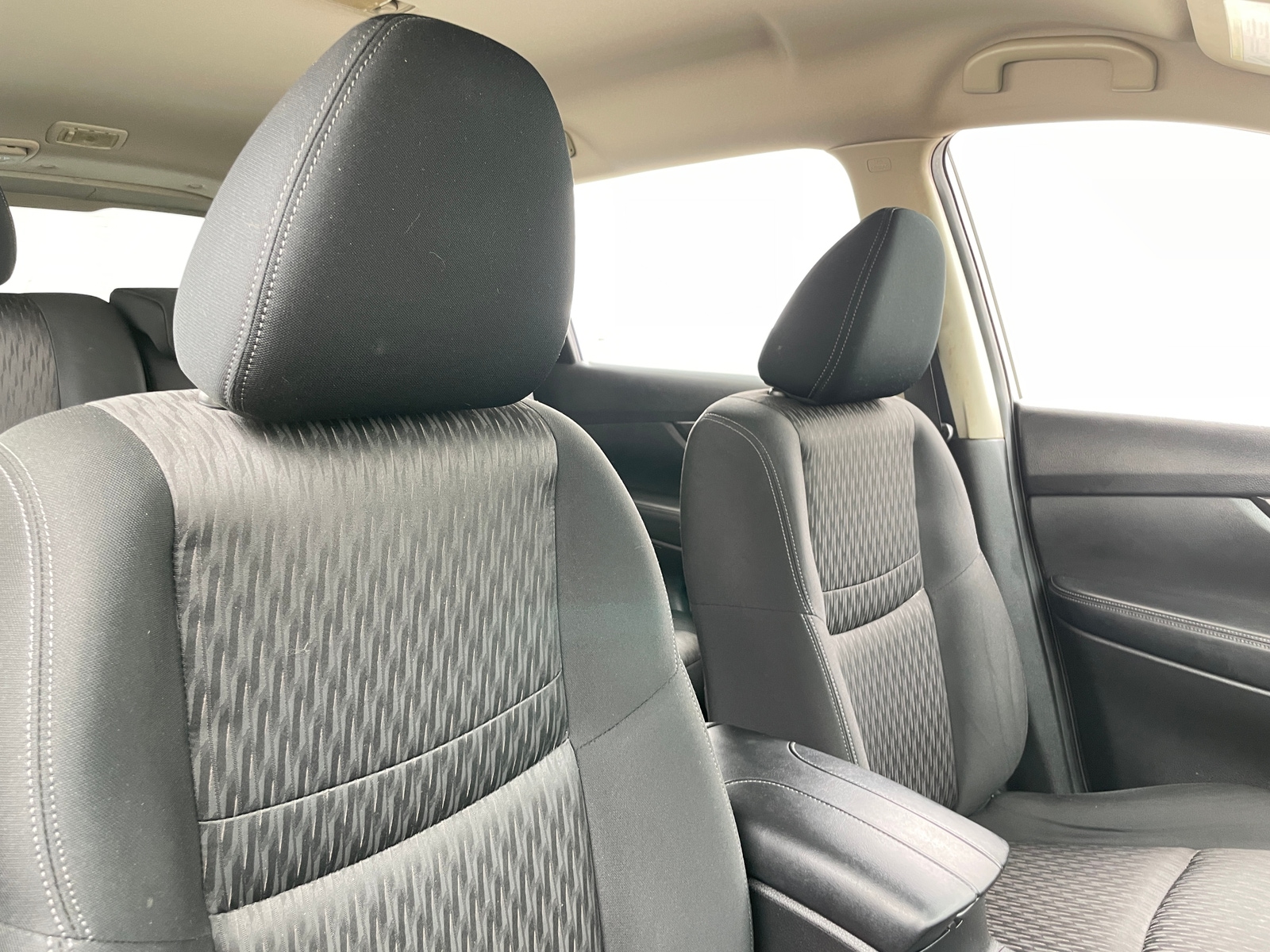 Thumbnail: 2019 Nissan Rogue - 2