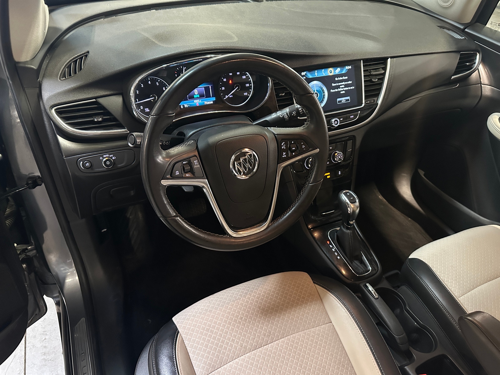 Thumbnail: 2019 Buick Encore - 3