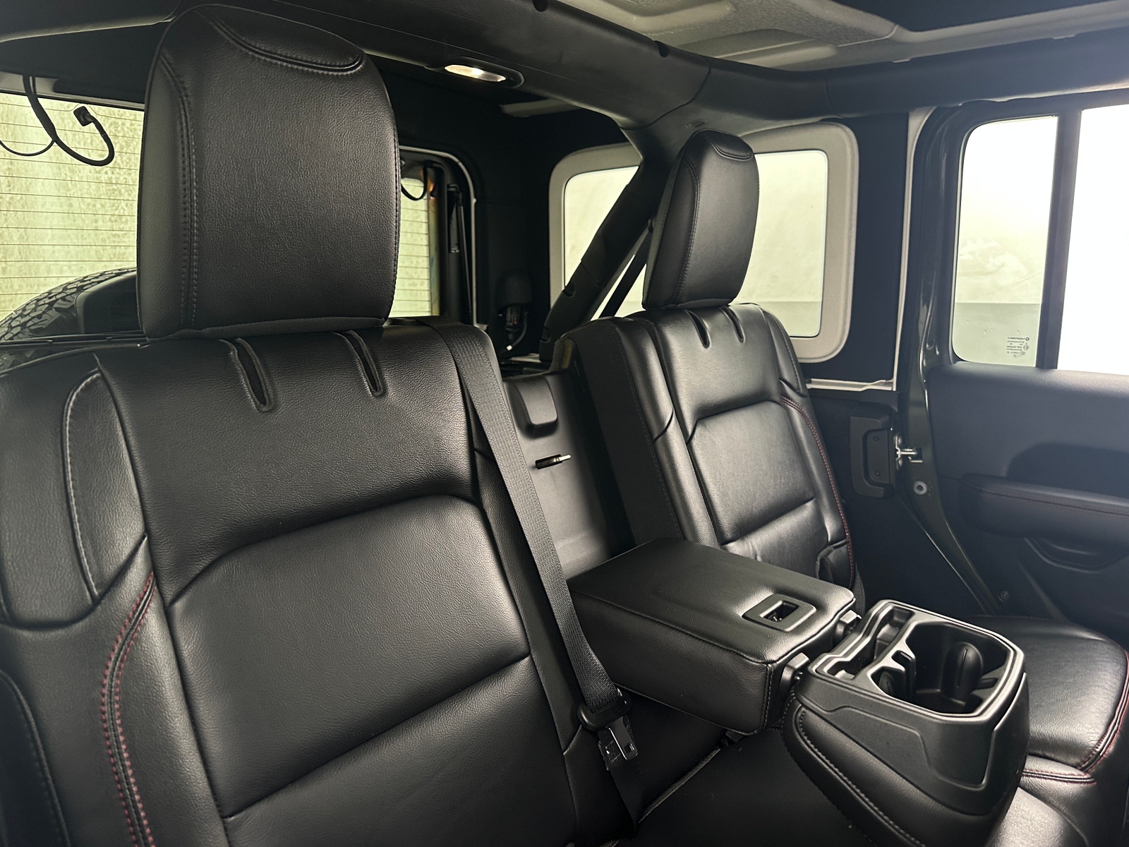 Thumbnail: 2020 Jeep Wrangler - 5