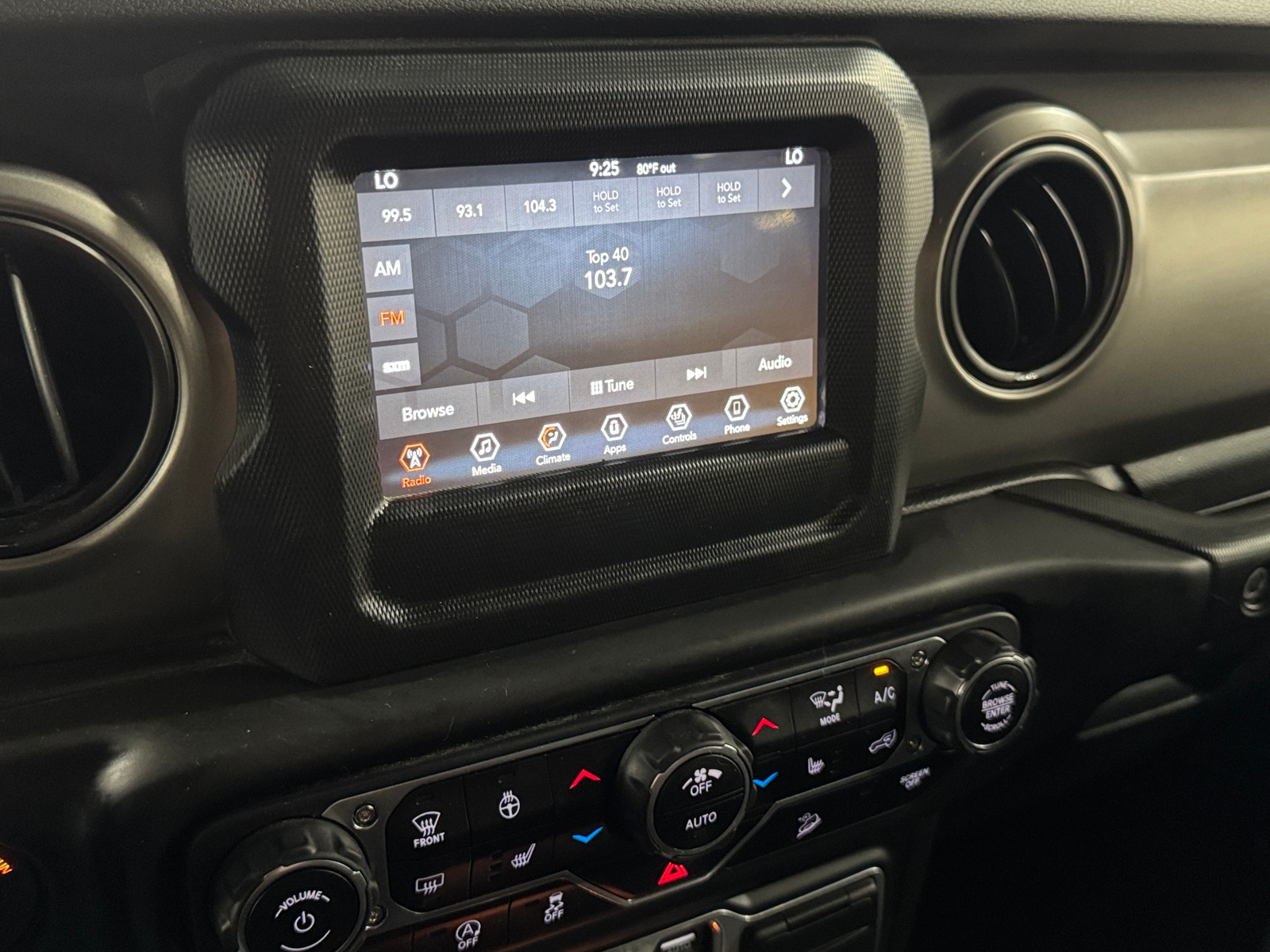 Thumbnail: 2018 Jeep Wrangler - 4