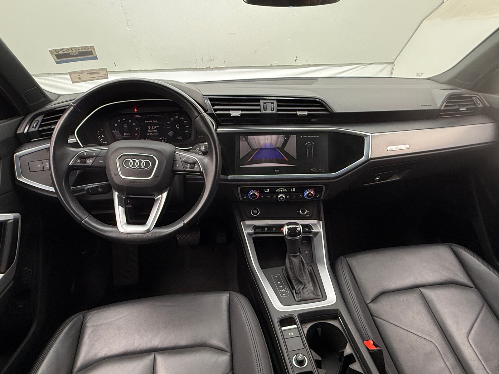 Thumbnail: 2023 Audi Q3 - 2