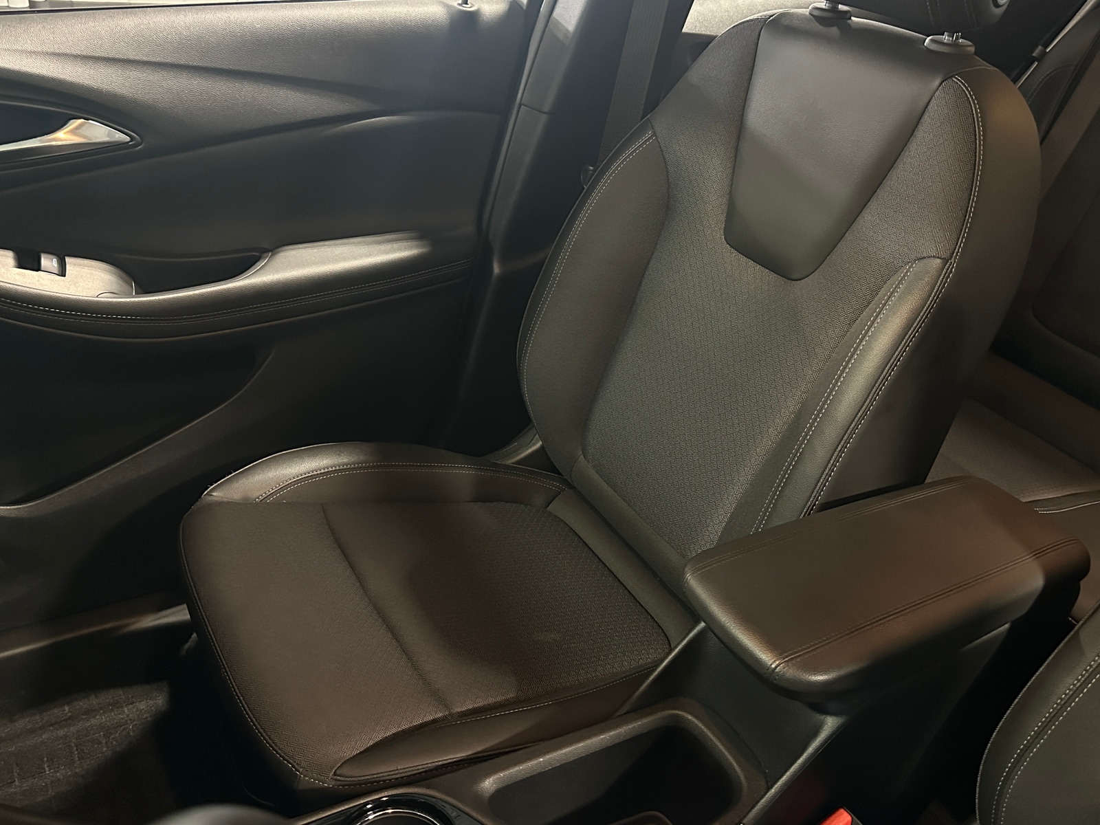 Thumbnail: 2024 Buick Encore GX - 2