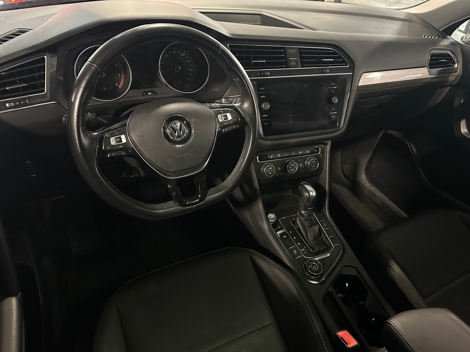 Thumbnail: 2018 Volkswagen Tiguan - 2