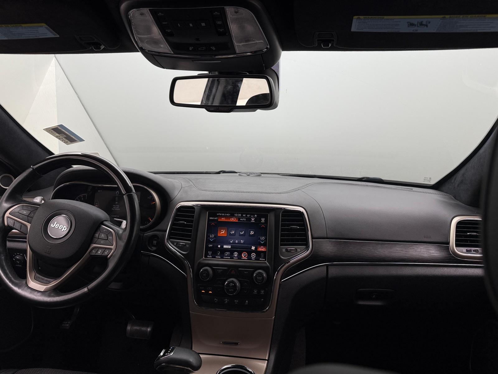 Thumbnail: 2015 Jeep Grand Cherokee - 2