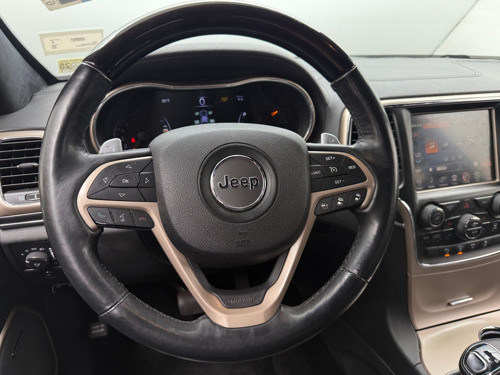 Thumbnail: 2015 Jeep Grand Cherokee - 4