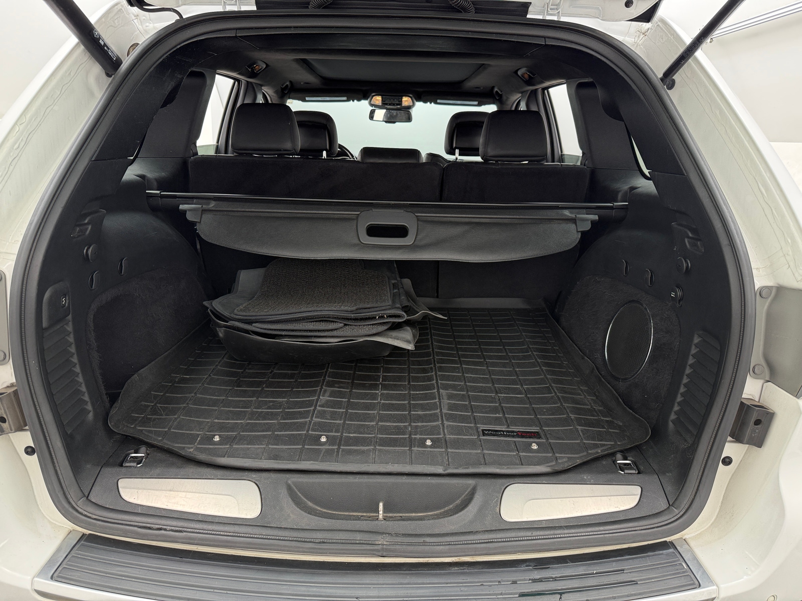 Thumbnail: 2015 Jeep Grand Cherokee - 6