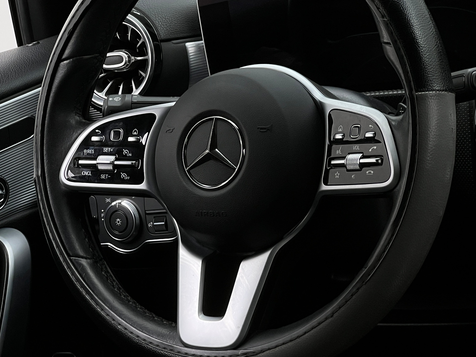 Thumbnail: 2020 Mercedes-Benz A-Class - 4
