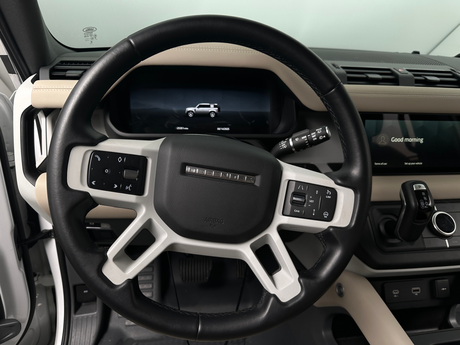 Thumbnail: 2024 Land Rover Defender - 4