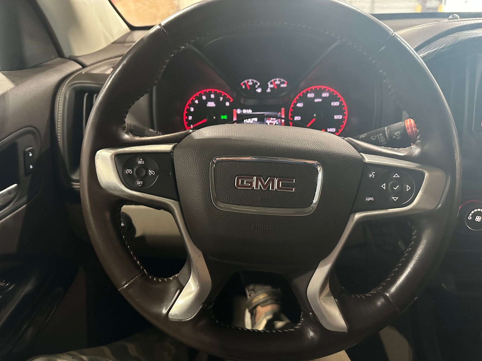 Thumbnail: 2016 GMC Canyon - 5
