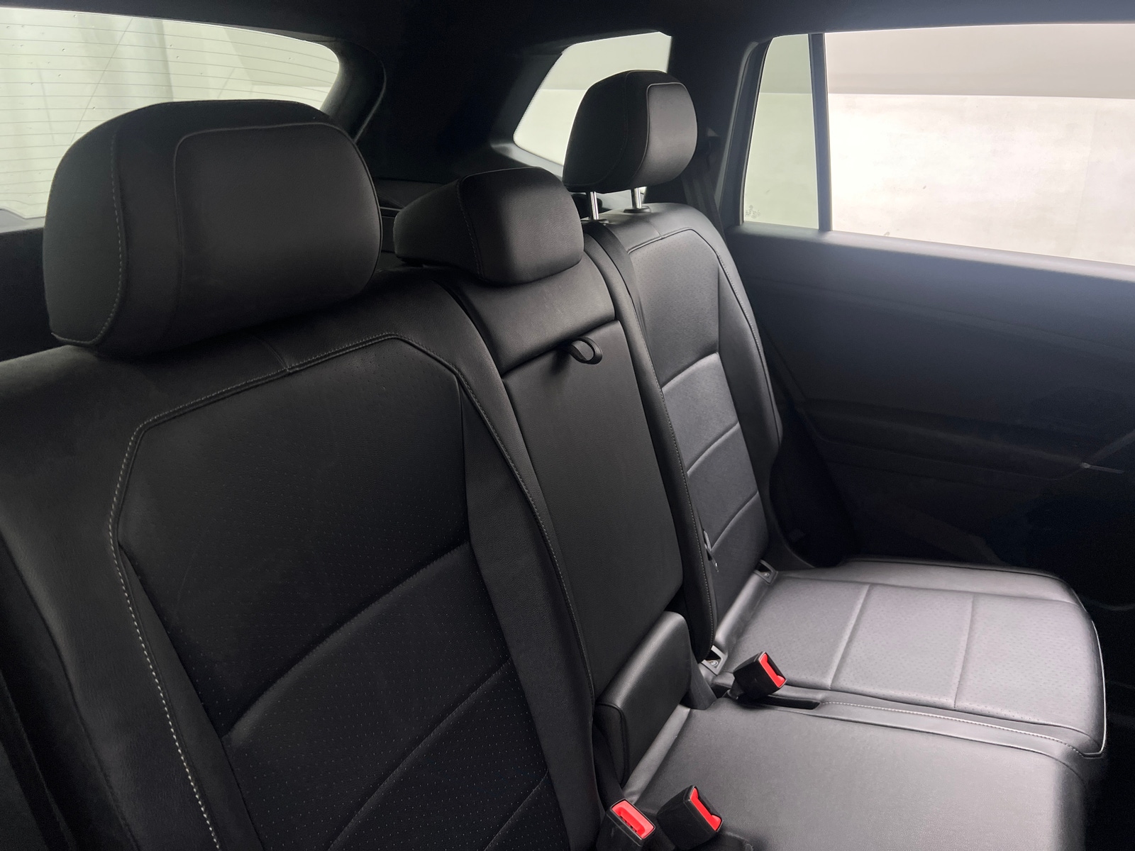 Thumbnail: 2020 Volkswagen Tiguan - 5