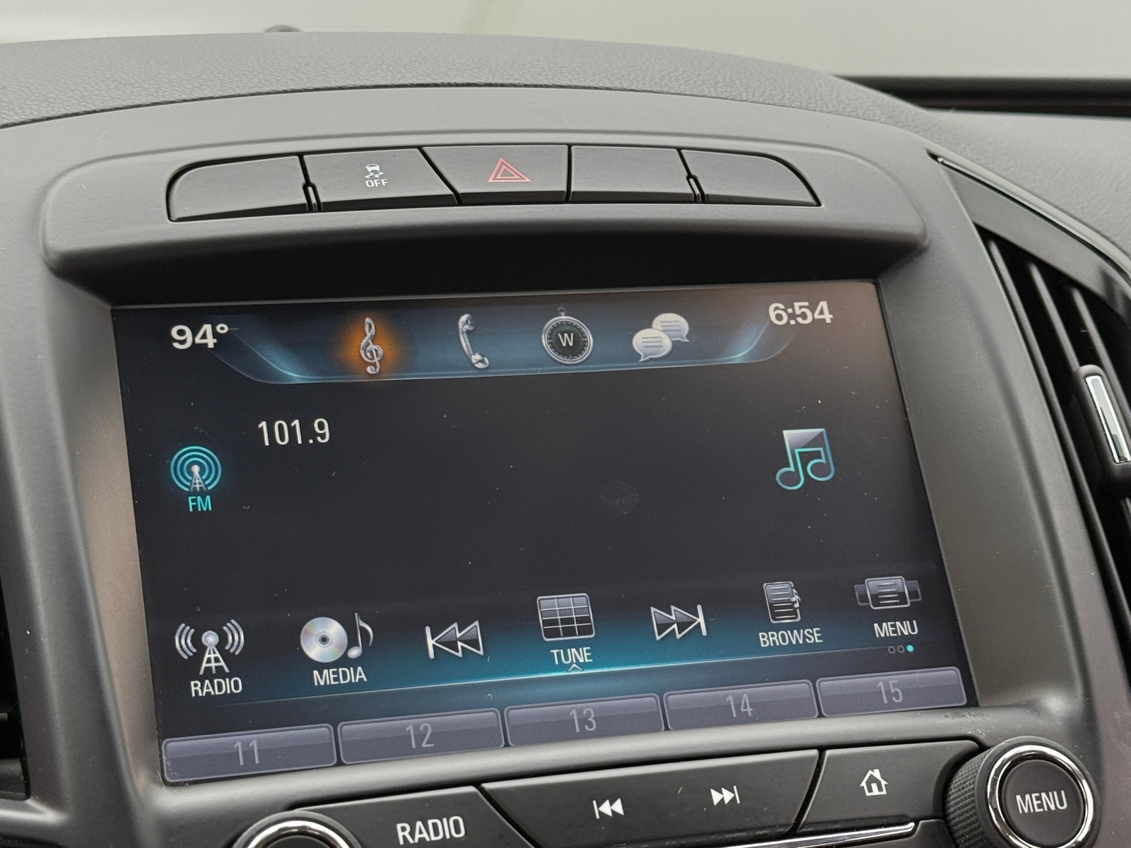 Thumbnail: 2016 Buick Regal - 3