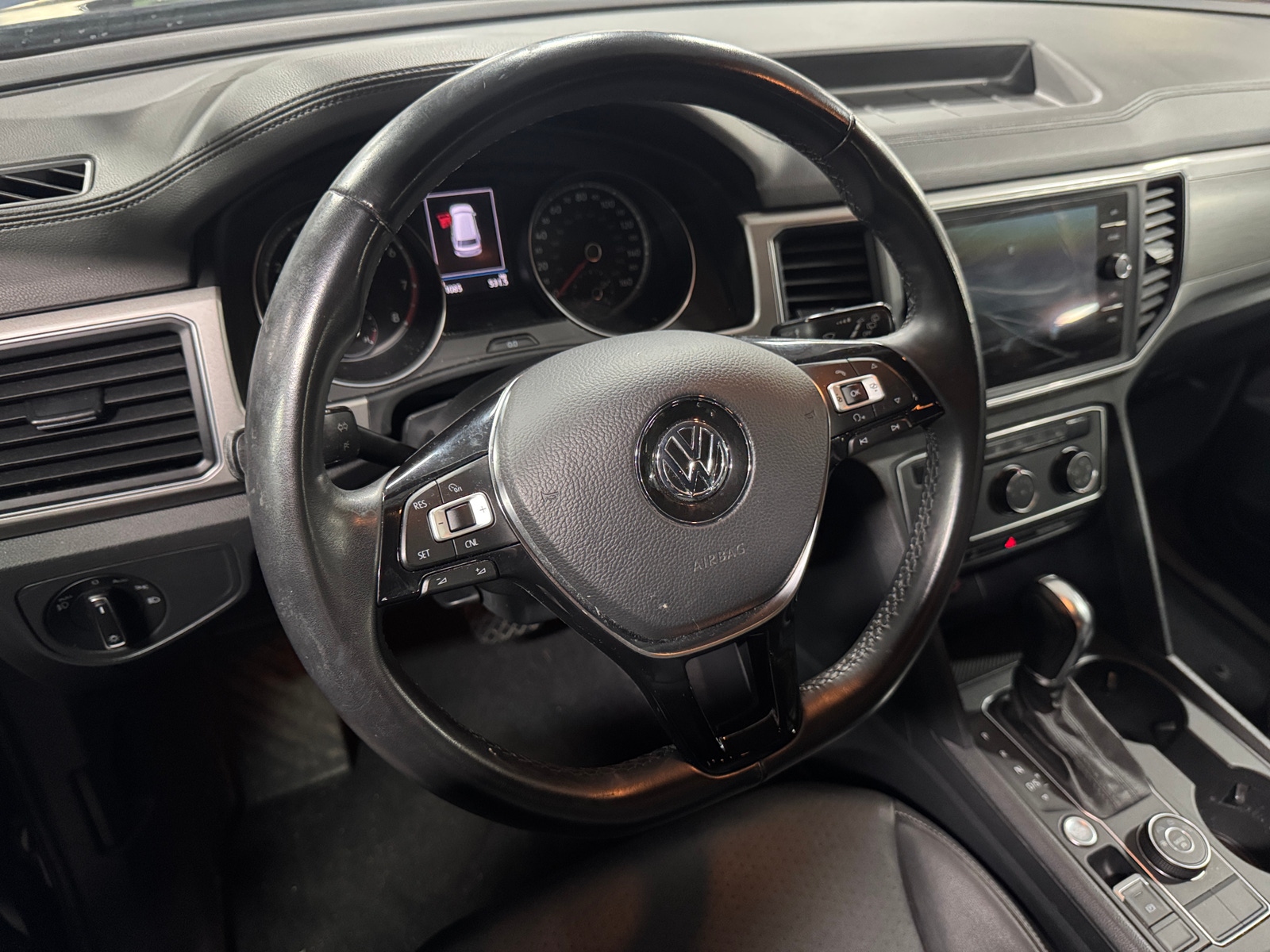 Thumbnail: 2018 Volkswagen Atlas - 4