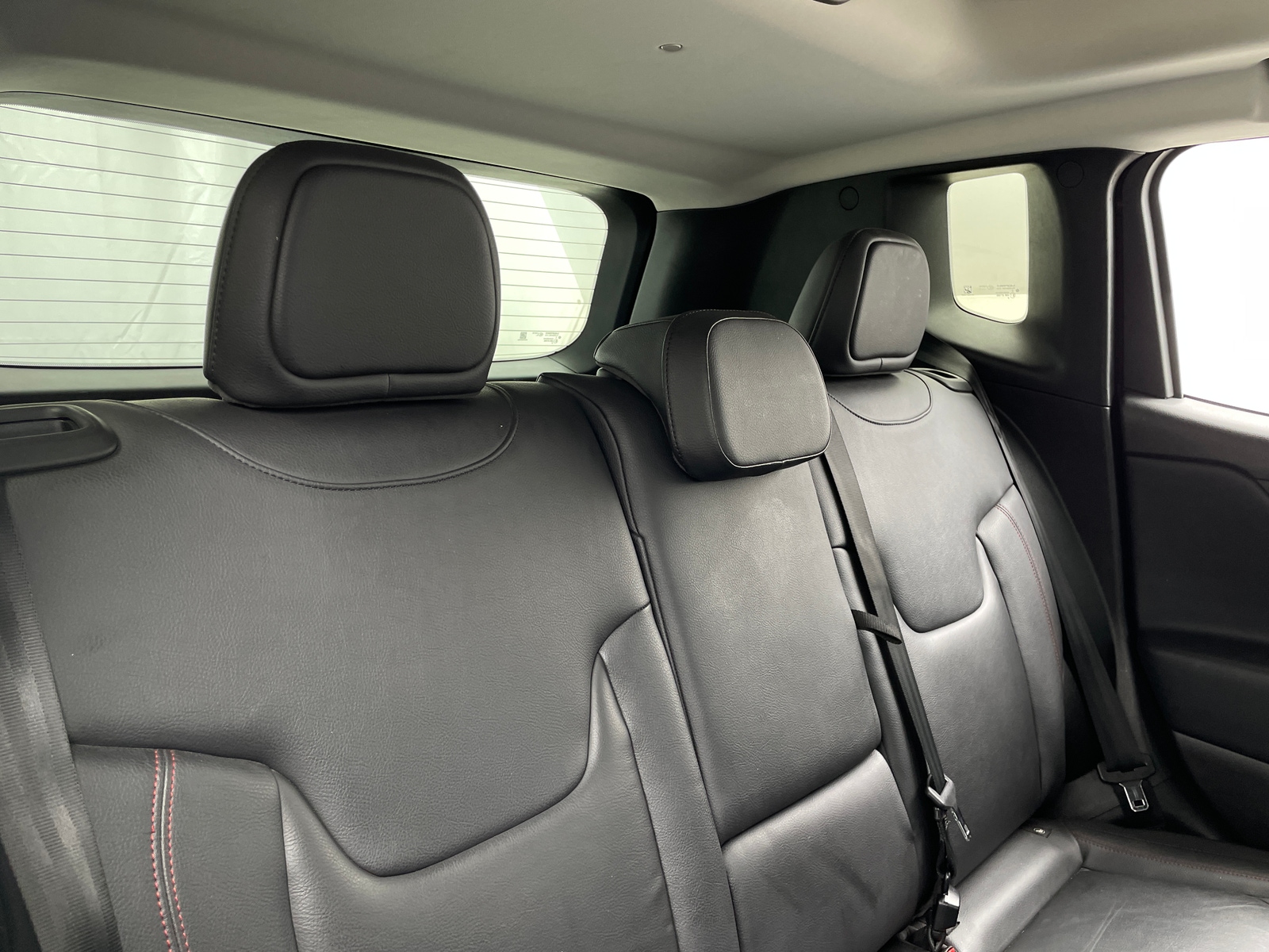 Thumbnail: 2017 Jeep Renegade - 6