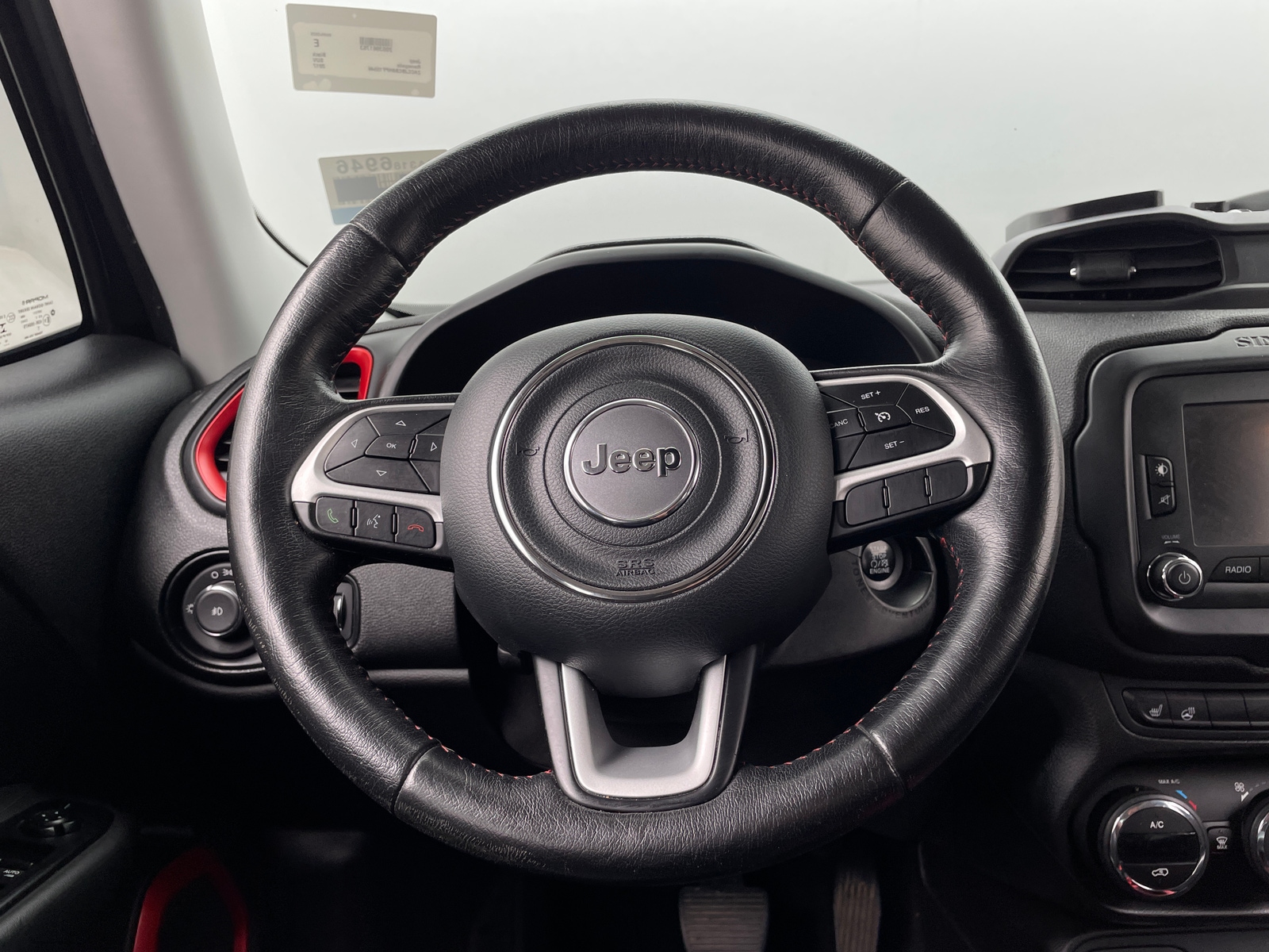 Thumbnail: 2017 Jeep Renegade - 5