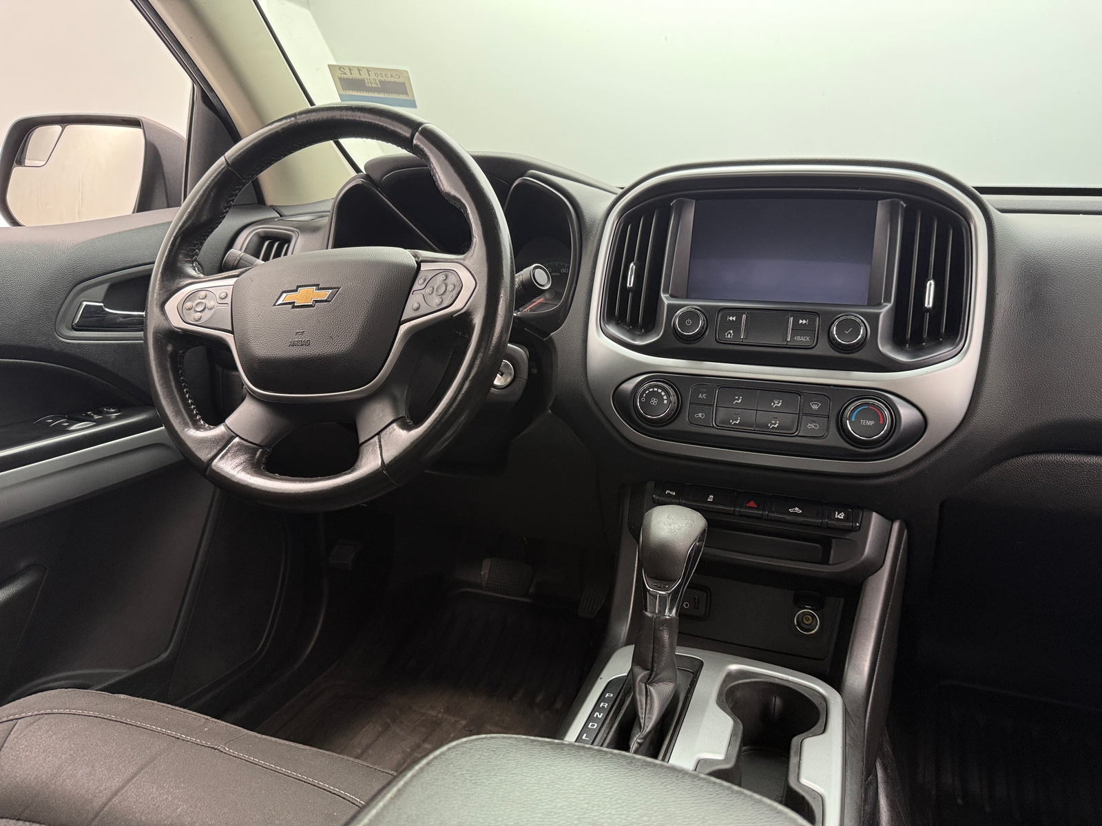 Thumbnail: 2022 Chevrolet Colorado - 3