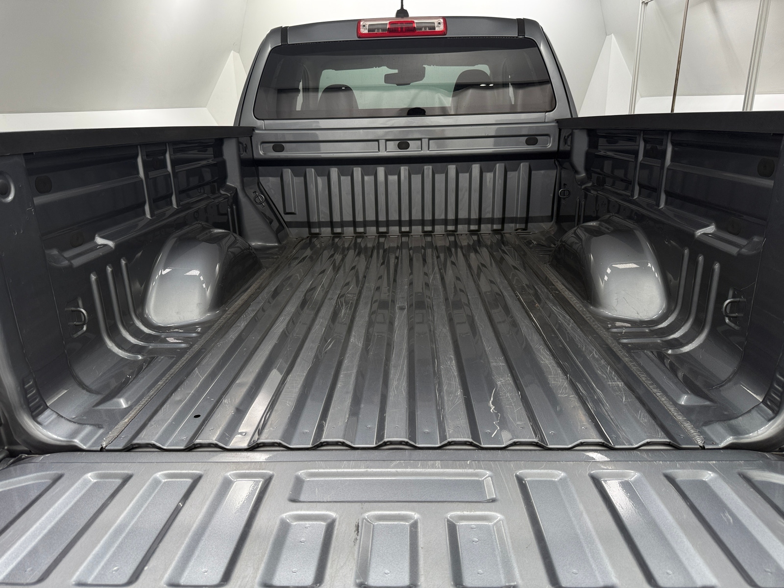 Thumbnail: 2022 Chevrolet Colorado - 6