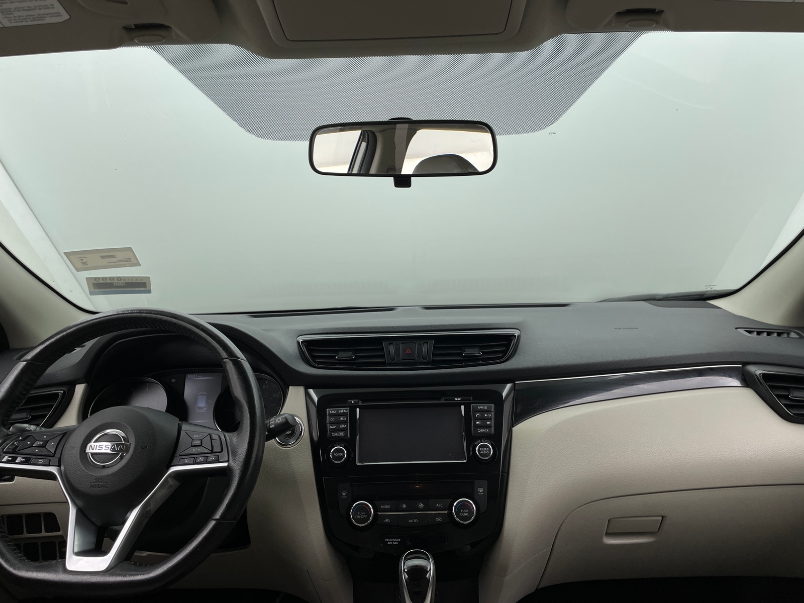 Thumbnail: 2017 Nissan Rogue Sport - 2