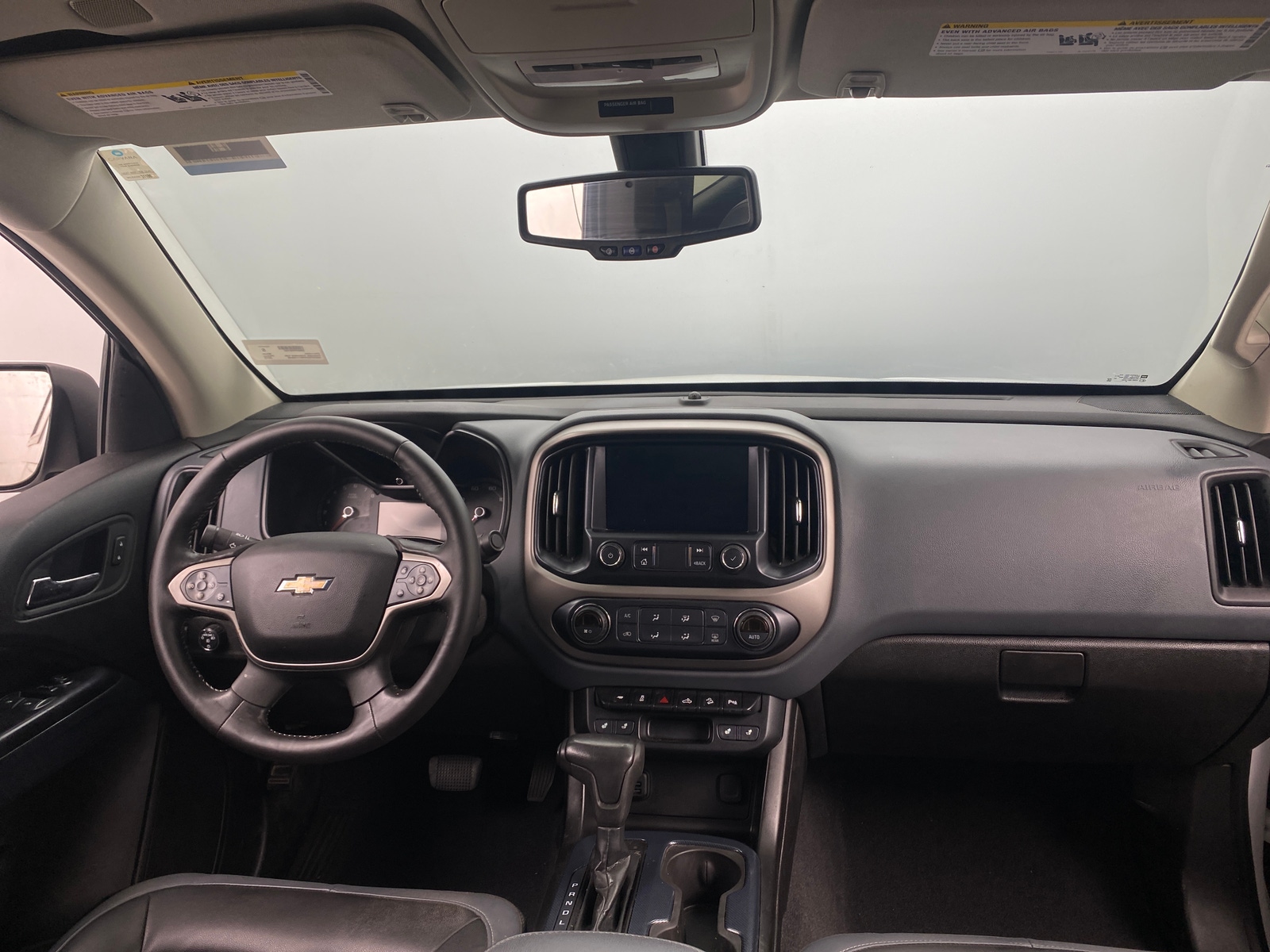Thumbnail: 2019 Chevrolet Colorado - 3