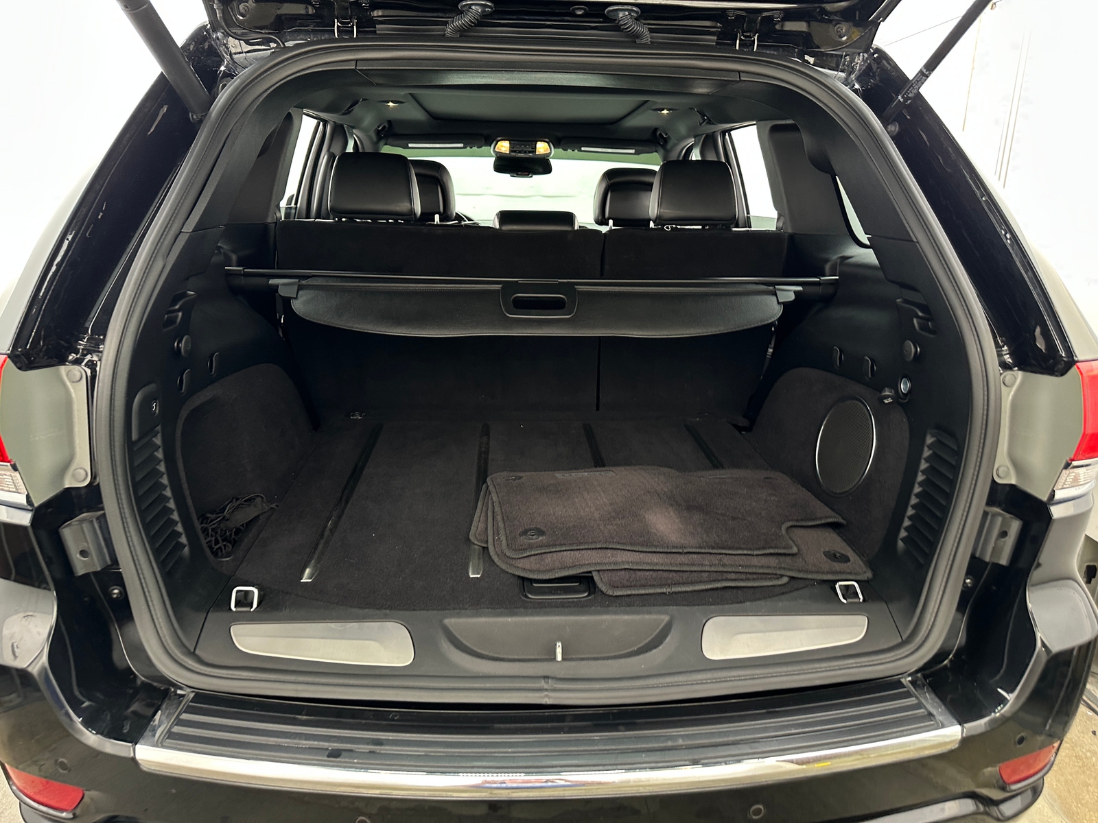 Thumbnail: 2016 Jeep Grand Cherokee - 6