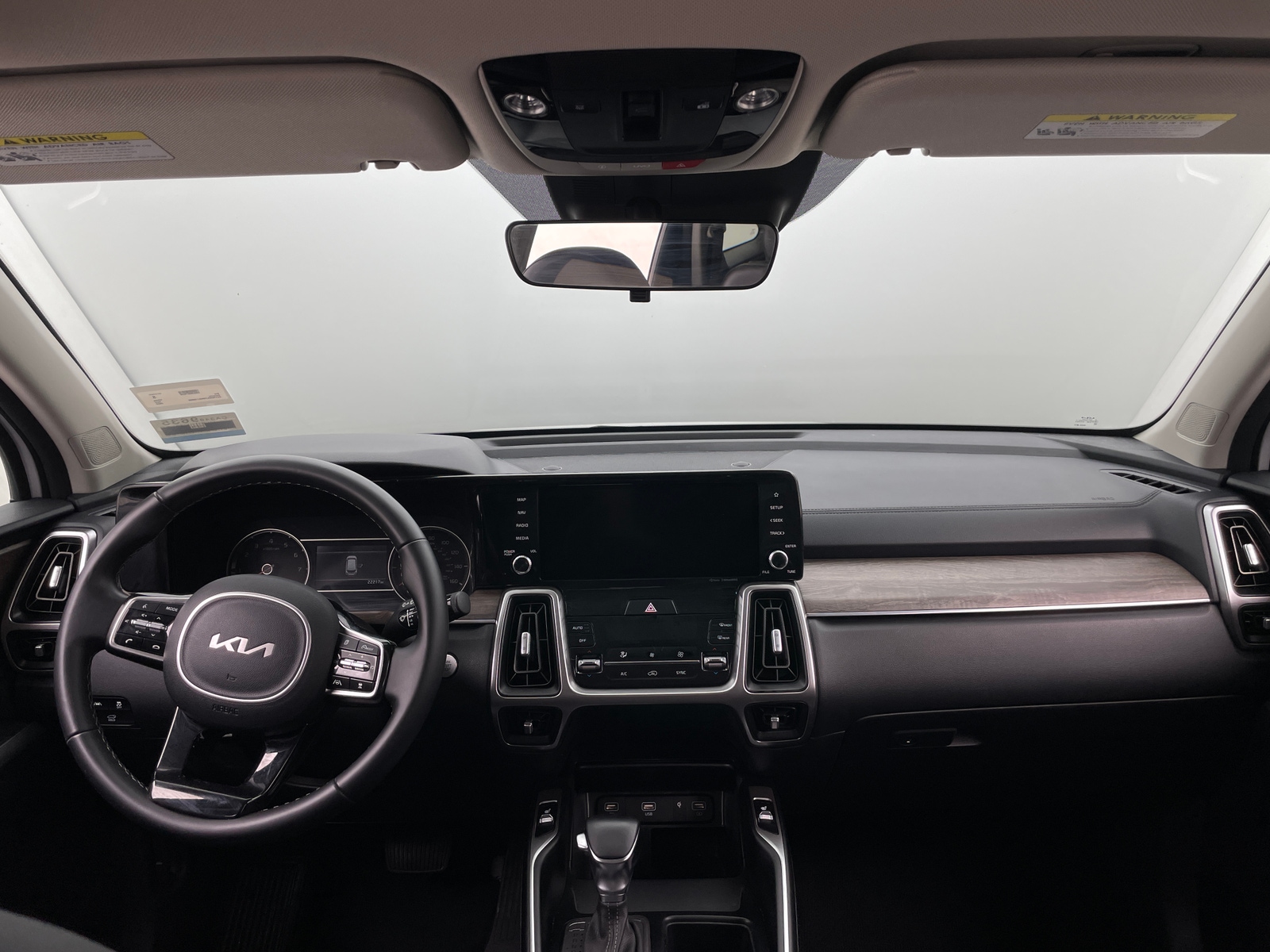 Thumbnail: 2022 Kia Sorento - 2