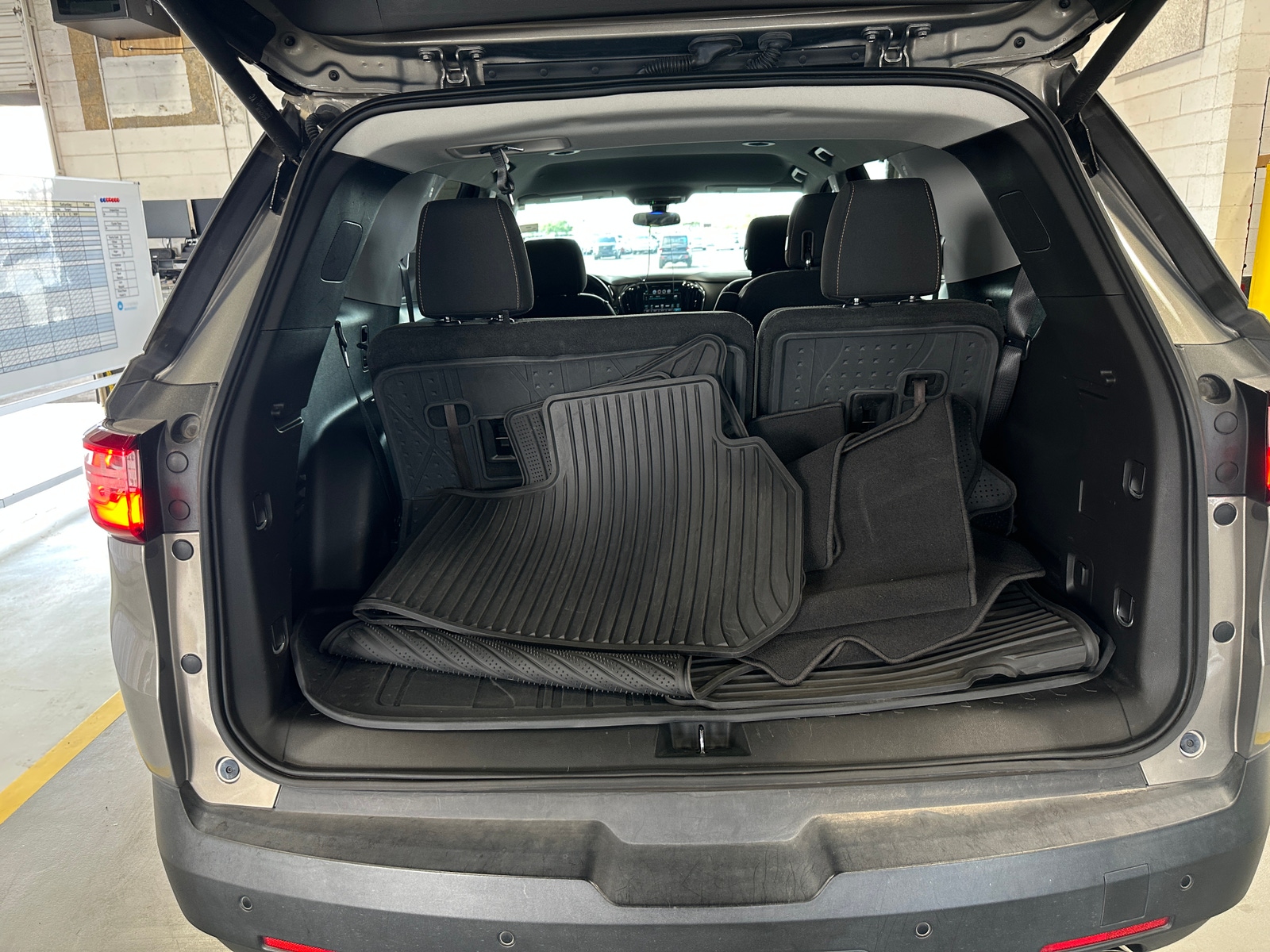 Thumbnail: 2018 Chevrolet Traverse - 7